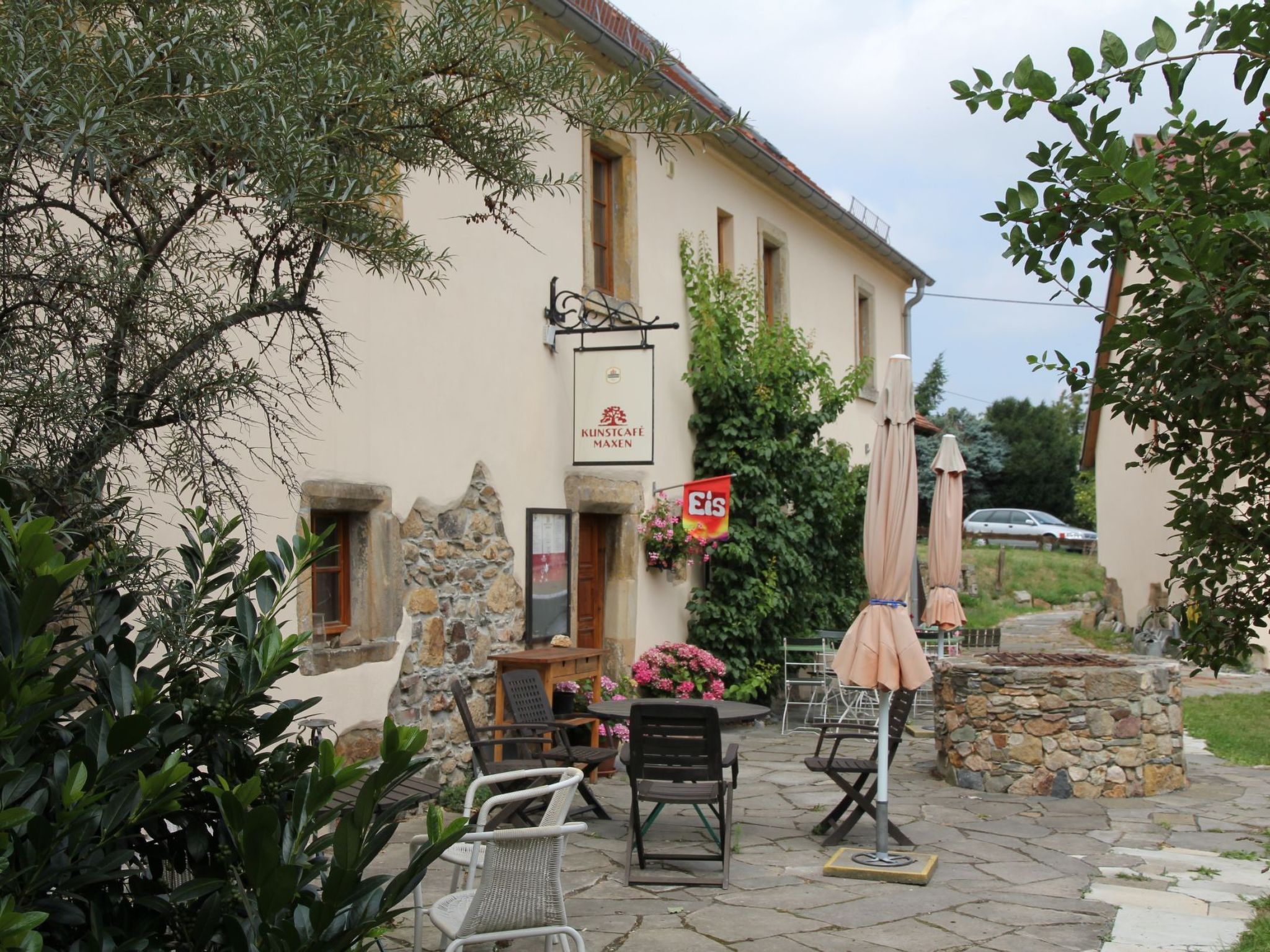 Wohnung mit Terrasse im sanierten Fachwerkhof-Image-tags.info