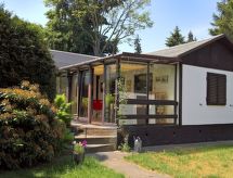 Vrijstaande bungalow in Maxen met privézwembad en tuin - thumbnail 1