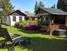 Vrijstaande bungalow in Maxen met privézwembad en tuin - thumbnail 2