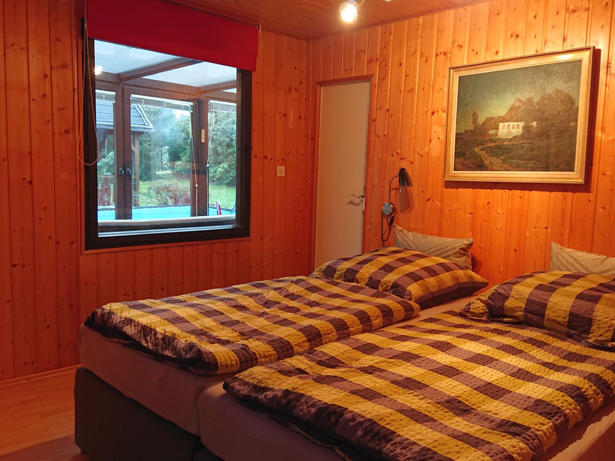 In Maxen mit Privatem Pool-Drinnen