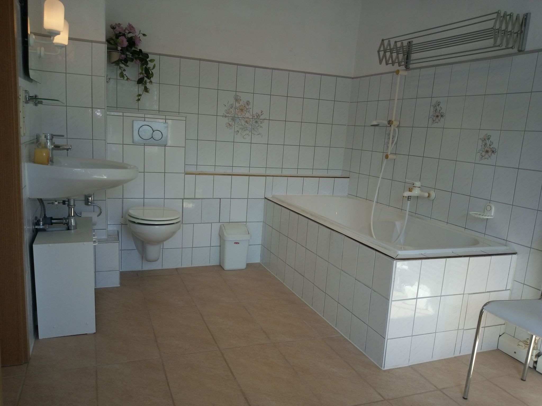 Wohnung in Hänichen mit Garten-Drinnen