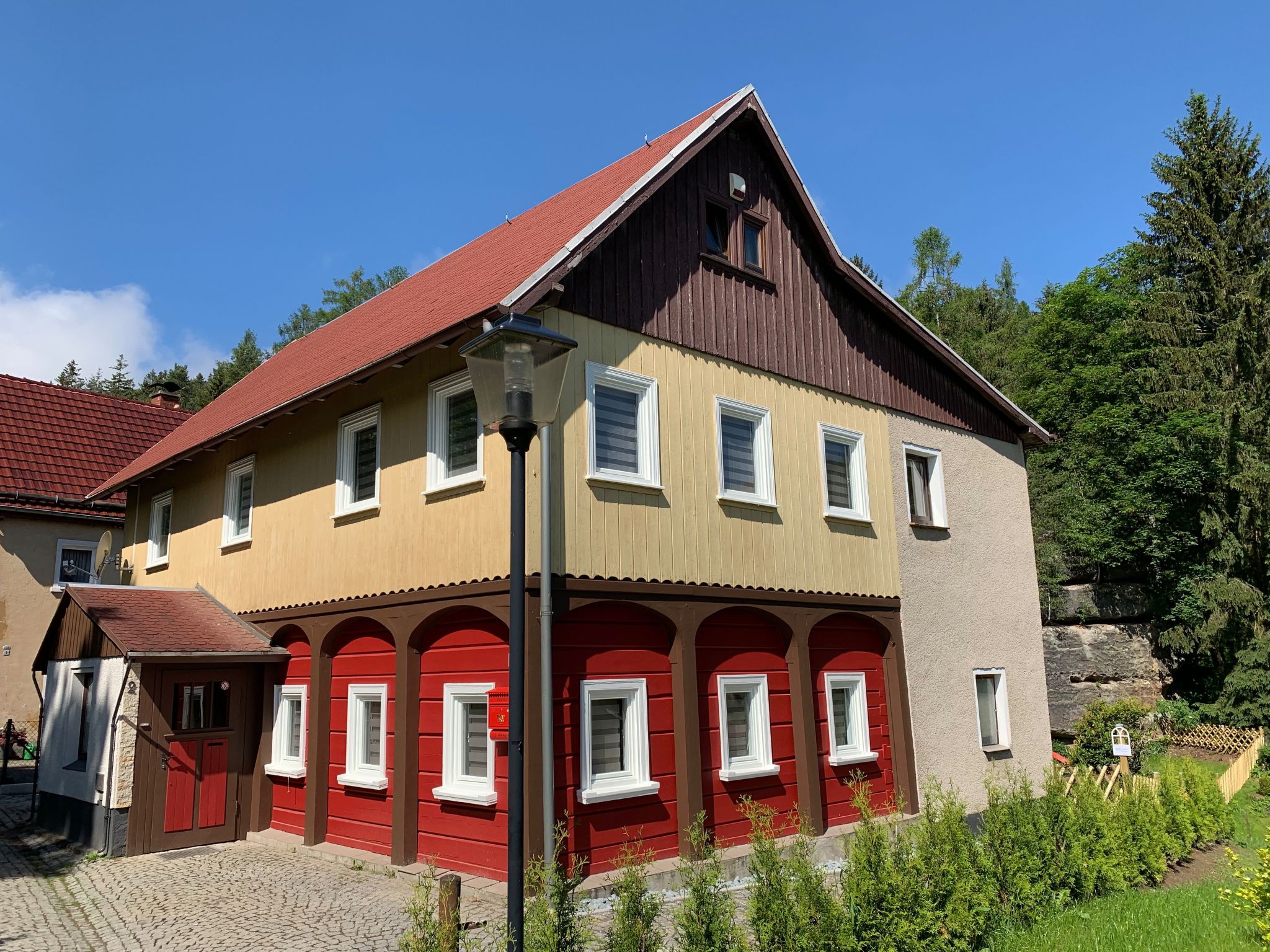 Waldferienhaus Dunja mit Sauna, Whirlpool, direkt am Waldrand, Kletterfelsen