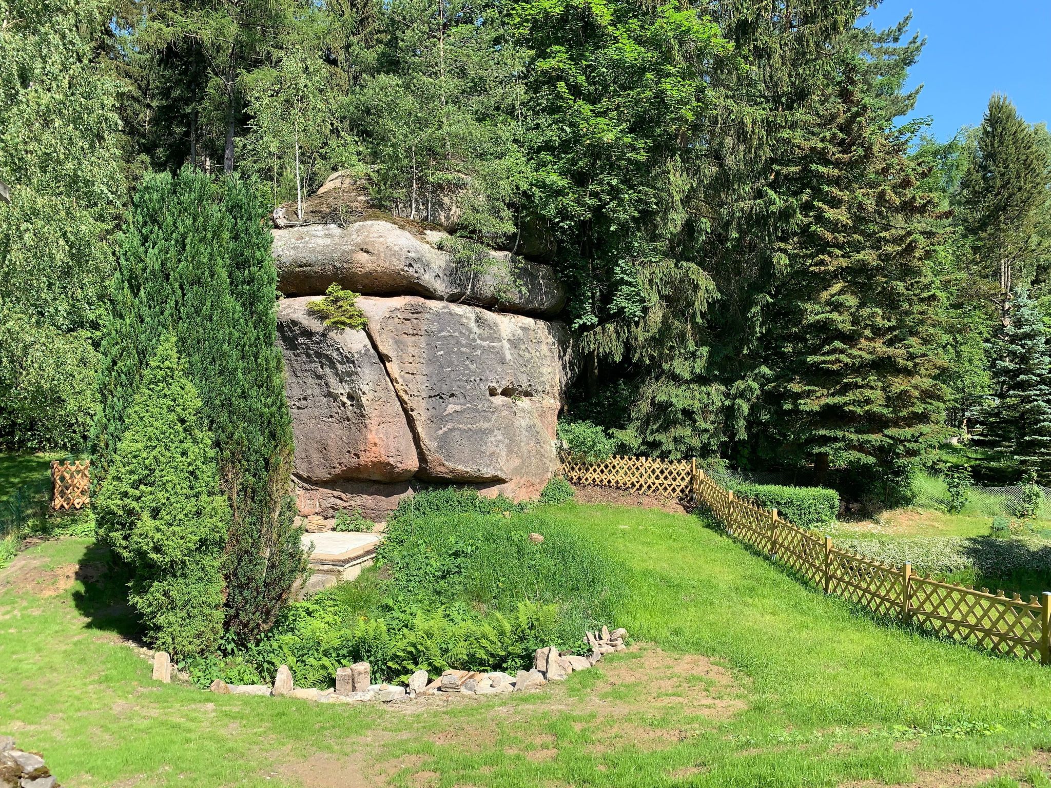 Waldferienhaus Dunja mit Sauna, Whirlpool, direkt am Waldrand, Kletterfelsen-Image-tags.info