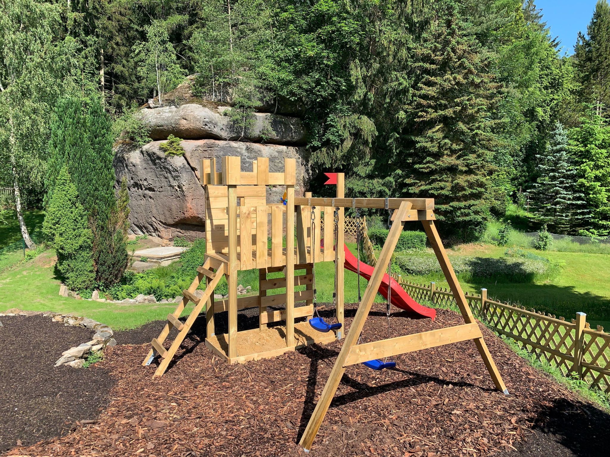 Waldferienhaus Dunja mit Sauna, Whirlpool, direkt am Waldrand, Kletterfelsen-Image-tags.info