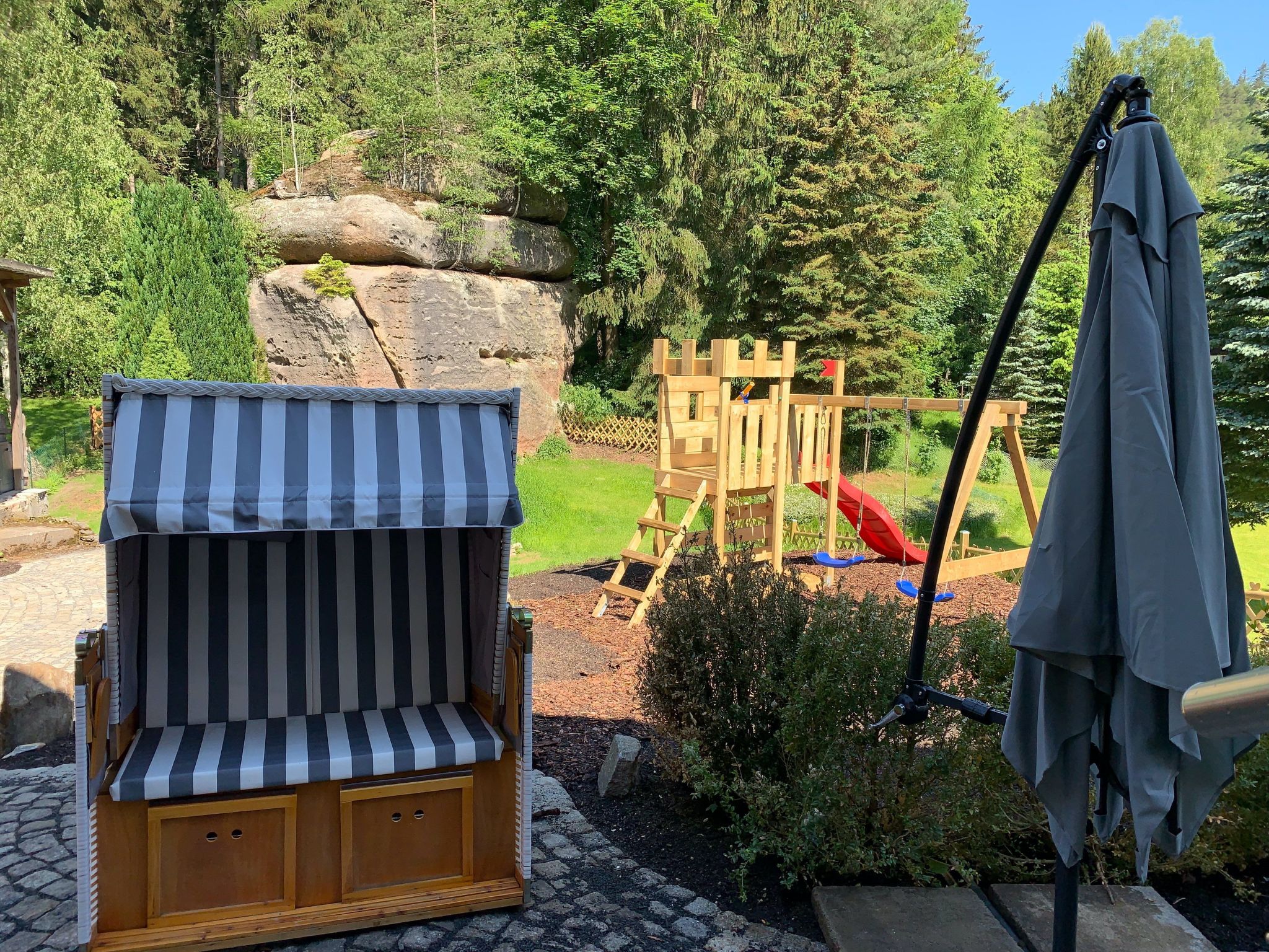 Waldferienhaus Dunja mit Sauna, Whirlpool, direkt am Waldrand, Kletterfelsen-Image-tags.info