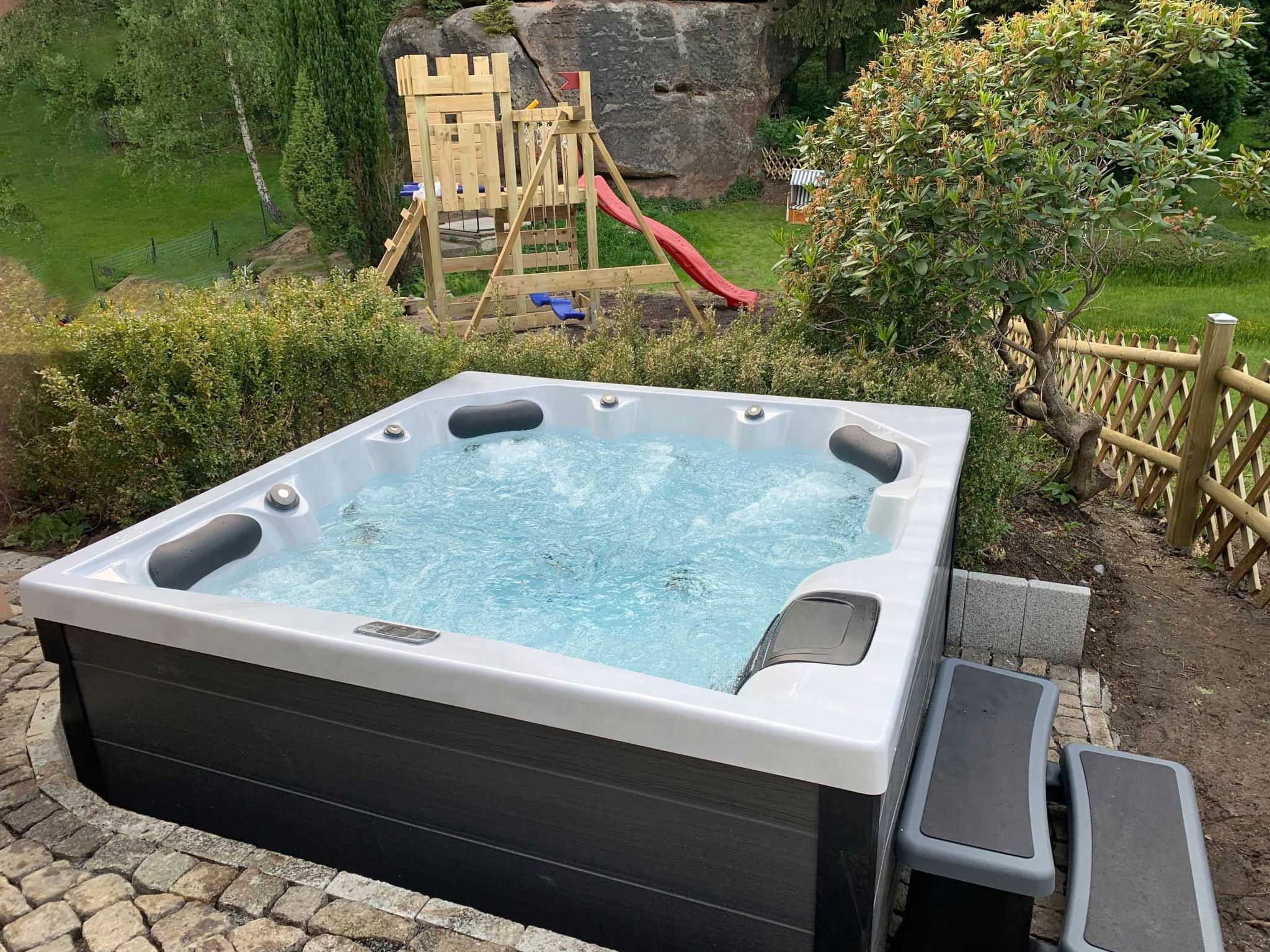 Waldferienhaus Dunja mit Sauna, Whirlpool, direkt am Waldrand, Kletterfelsen-Image-tags.info