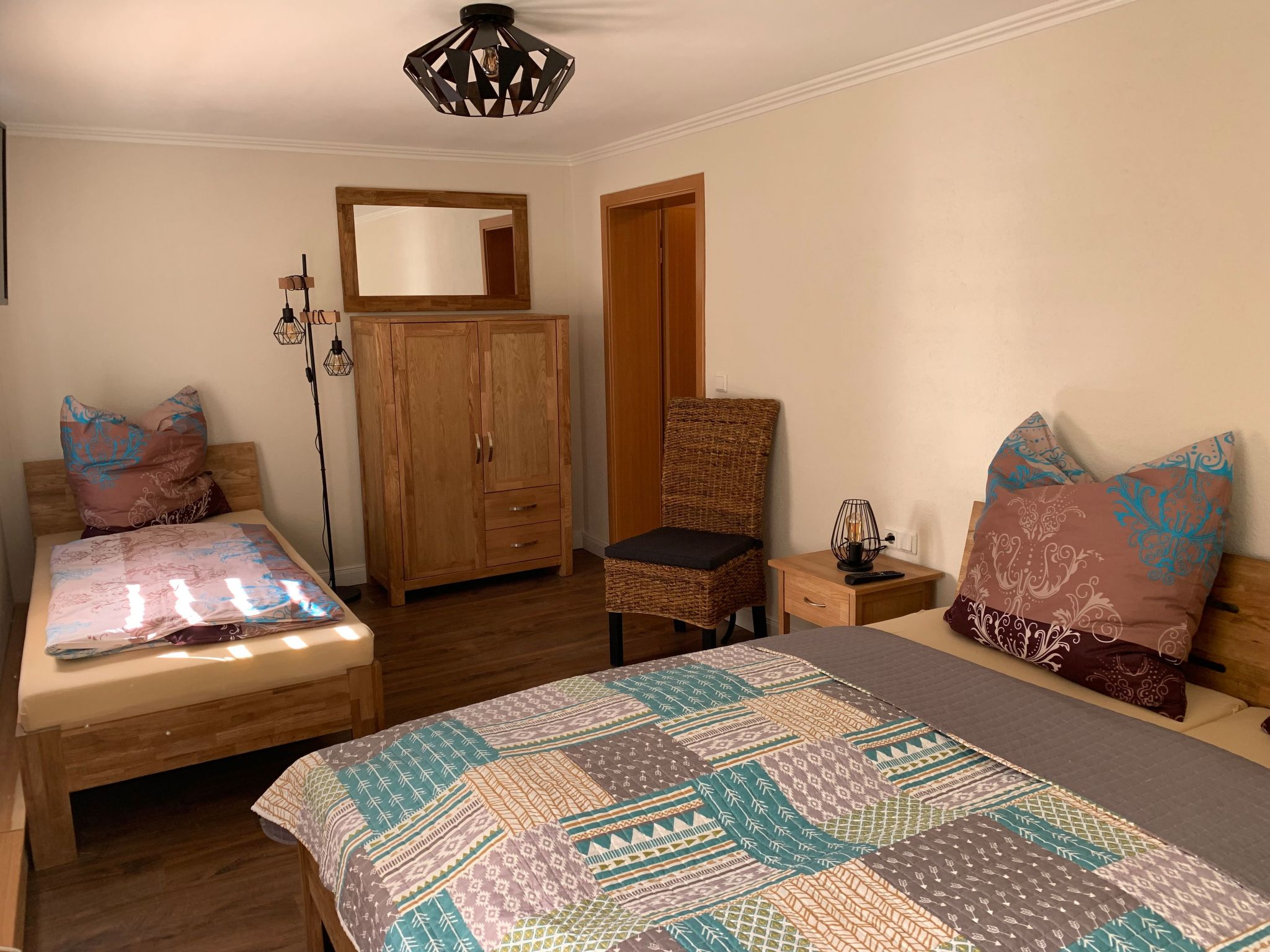 Waldferienhaus Dunja mit Sauna, Whirlpool, direkt am Waldrand, Kletterfelsen-Image-tags.info