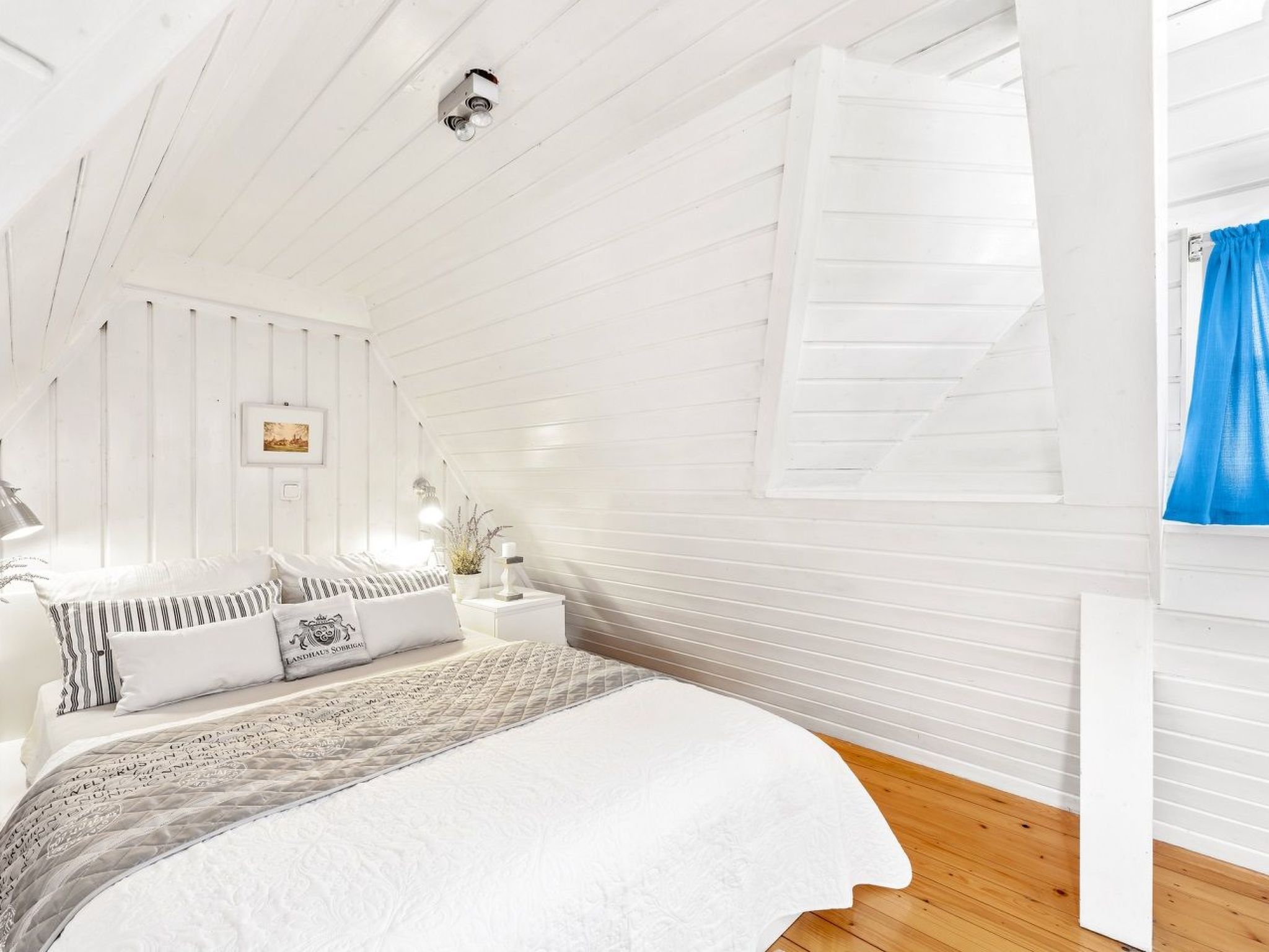 Villa mit Garten, Grill und Terrasse-Drinnen