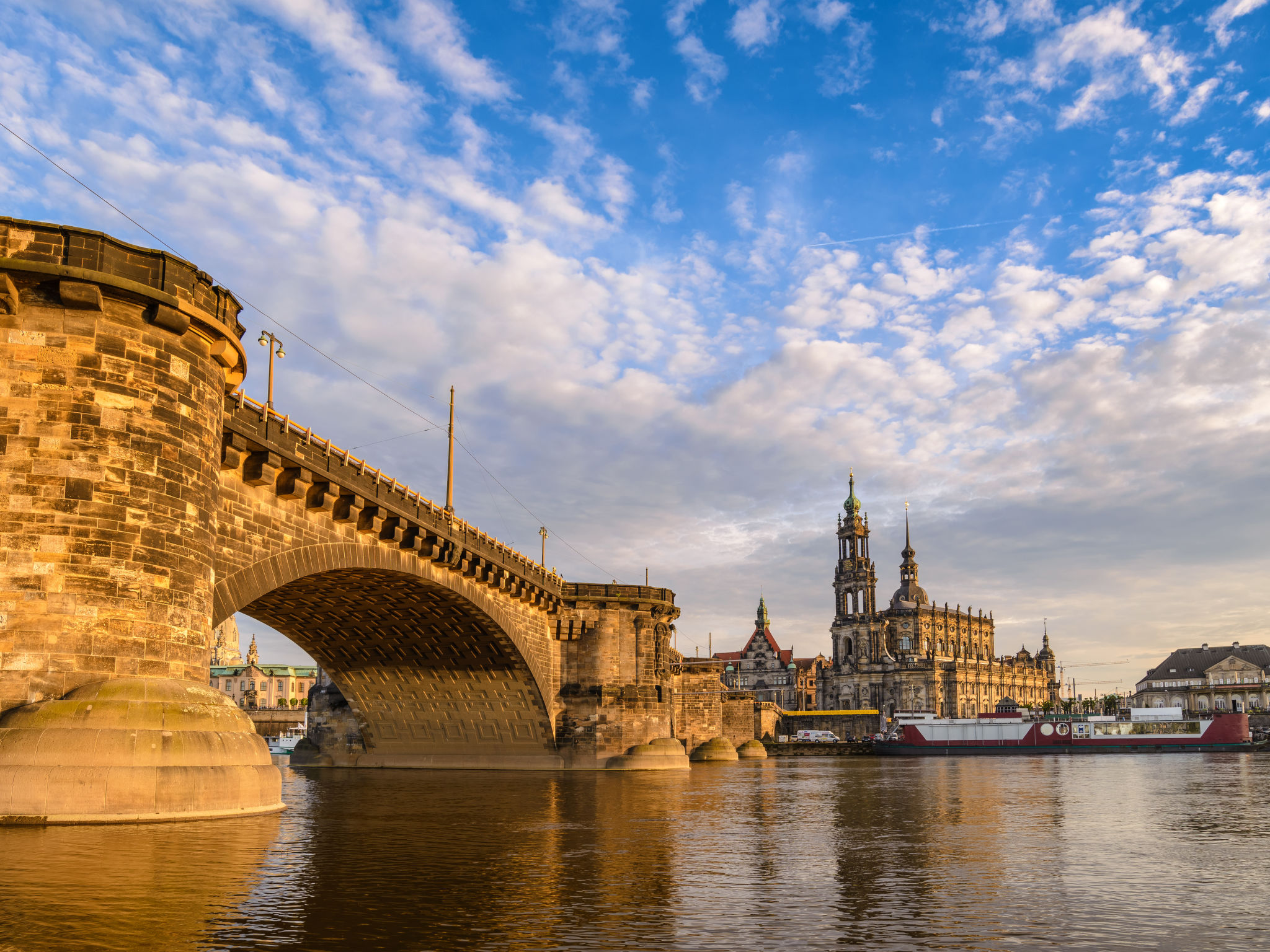 Wohnung in Mockritz mit Garten-Omgeving