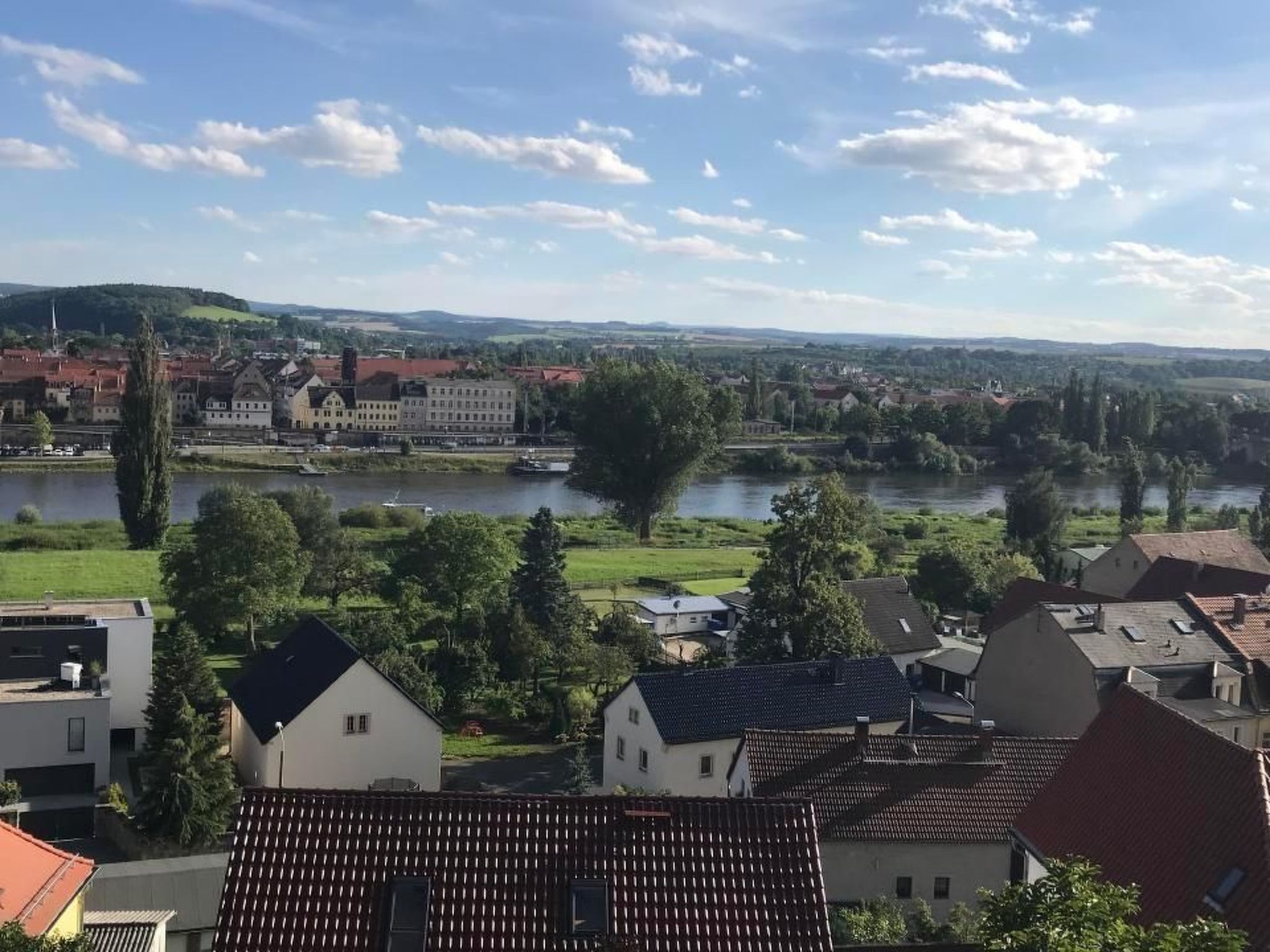 In Pirna mit Schöner Terrasse-Drinnen