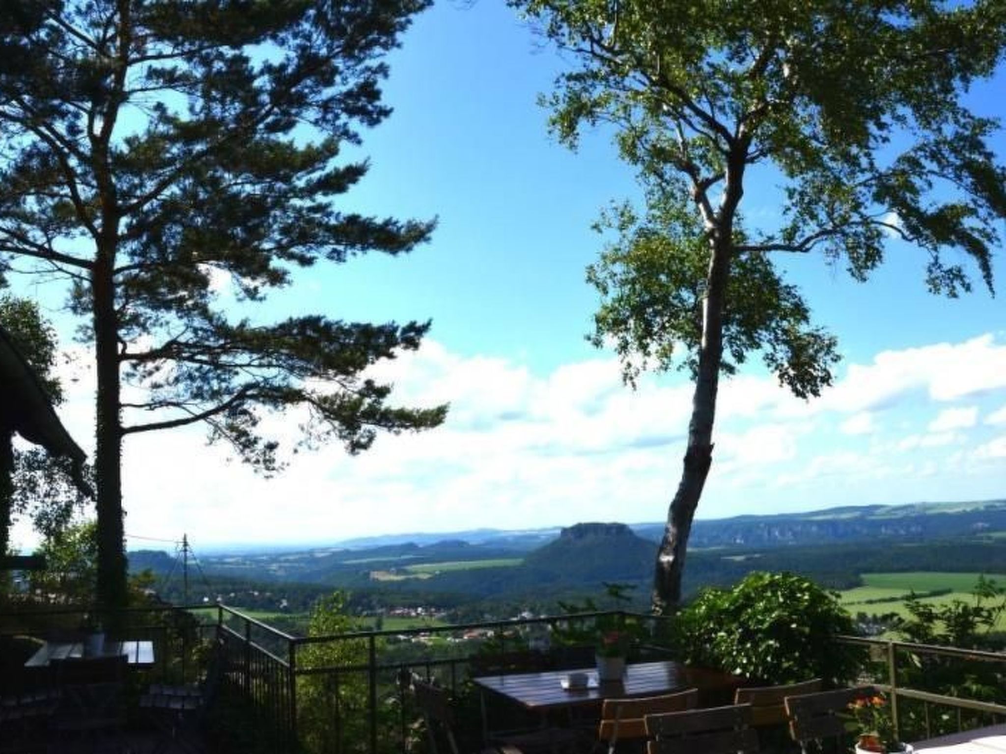 in Naundorf mit Grill und Terrasse - Image 4