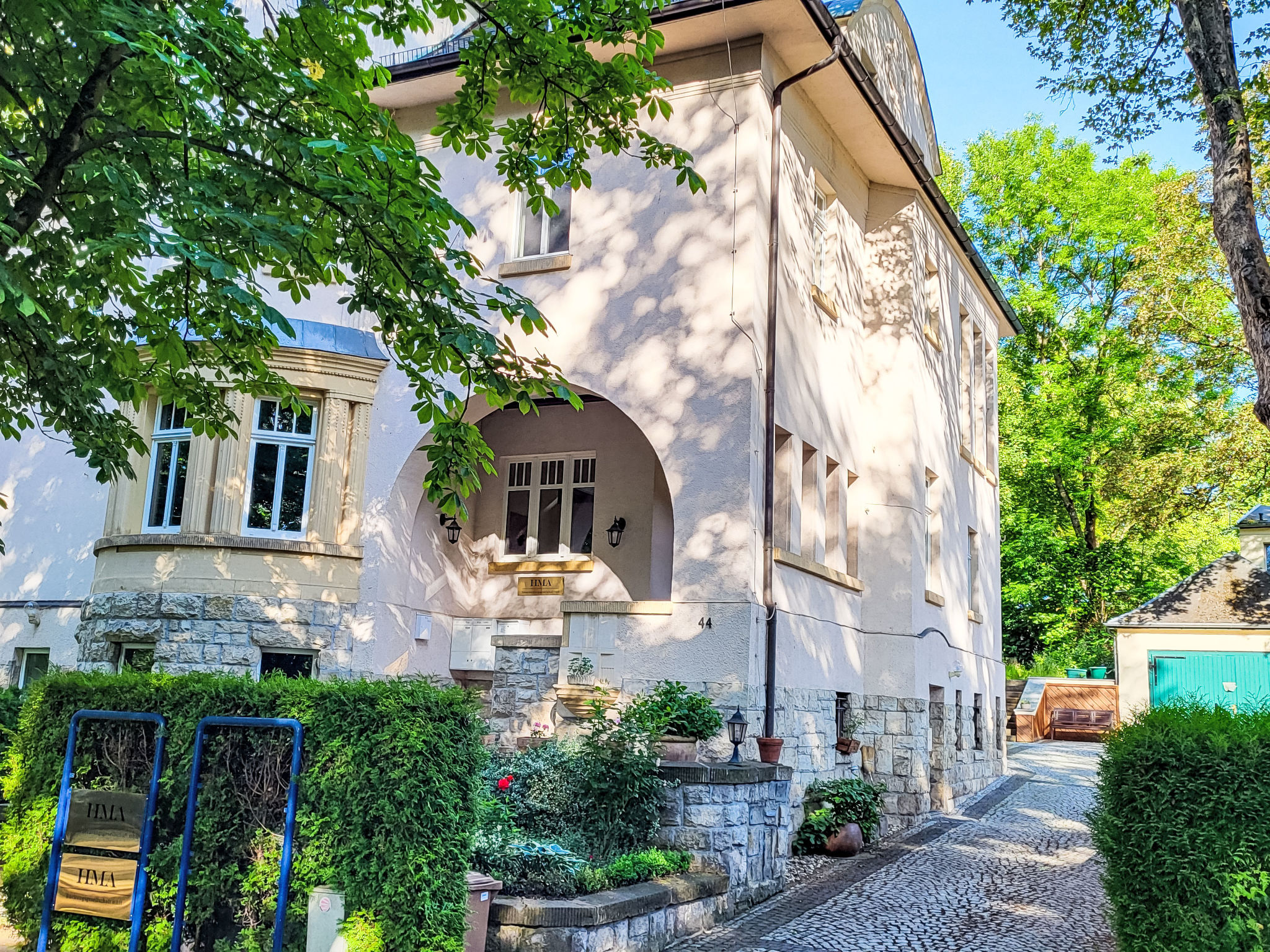 Villa Emma und Lotte - Draußen