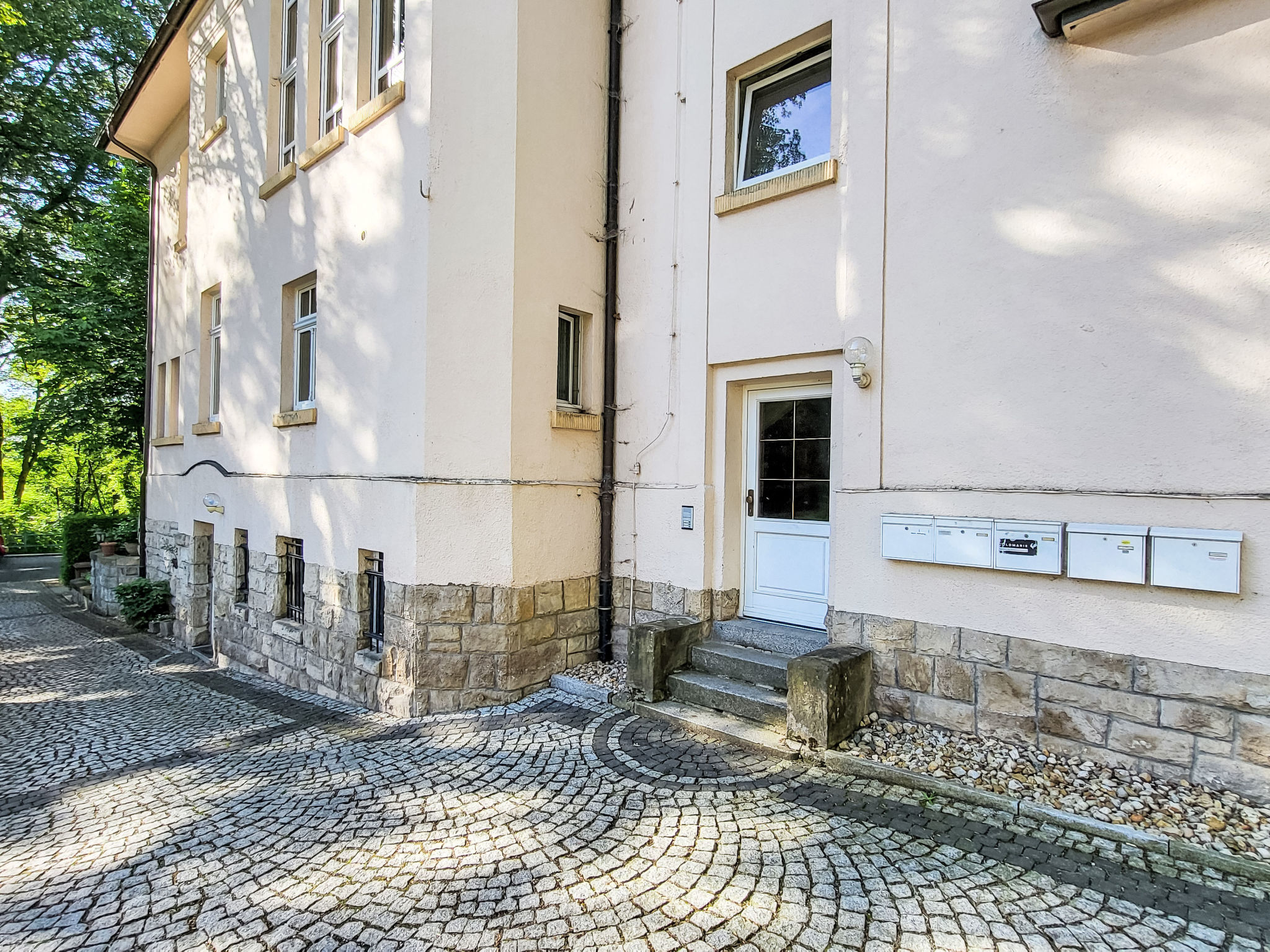 Villa Emma und Lotte - Draußen