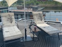 Hausboot Seestern: Luxe woonboot met airconditioning aan het Bärwaldersee - thumbnail 5