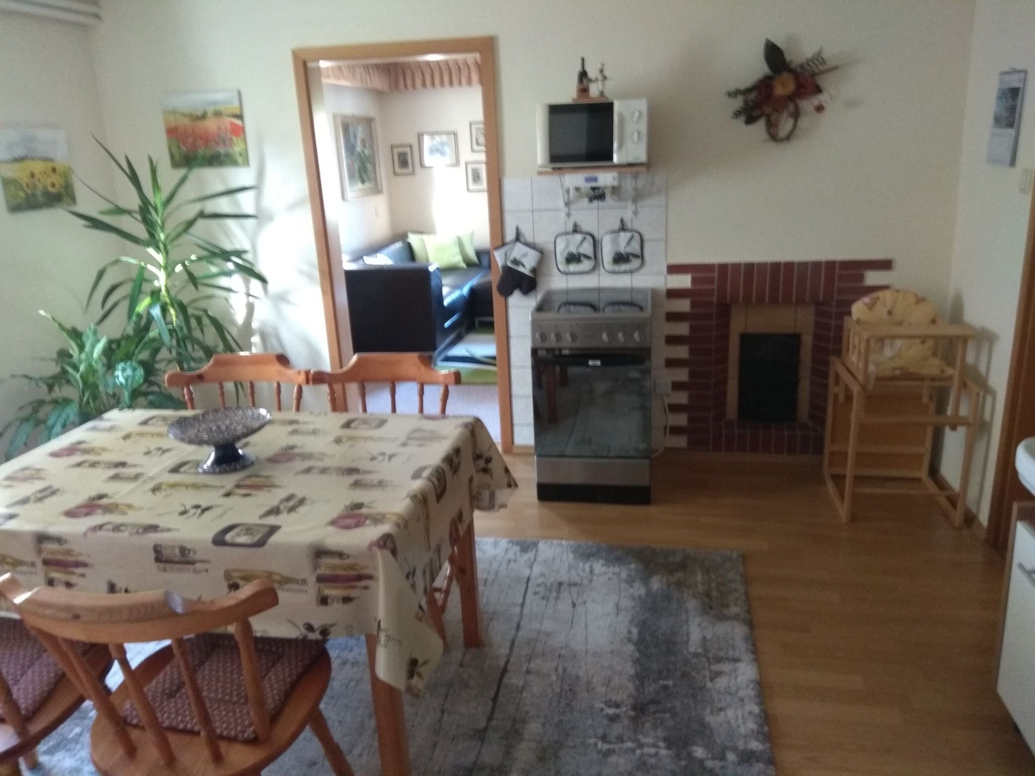 Mit eigenem Parkplatz-Inside