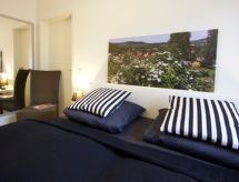 Helle und moderne Ferienwohnung mit Terrasse