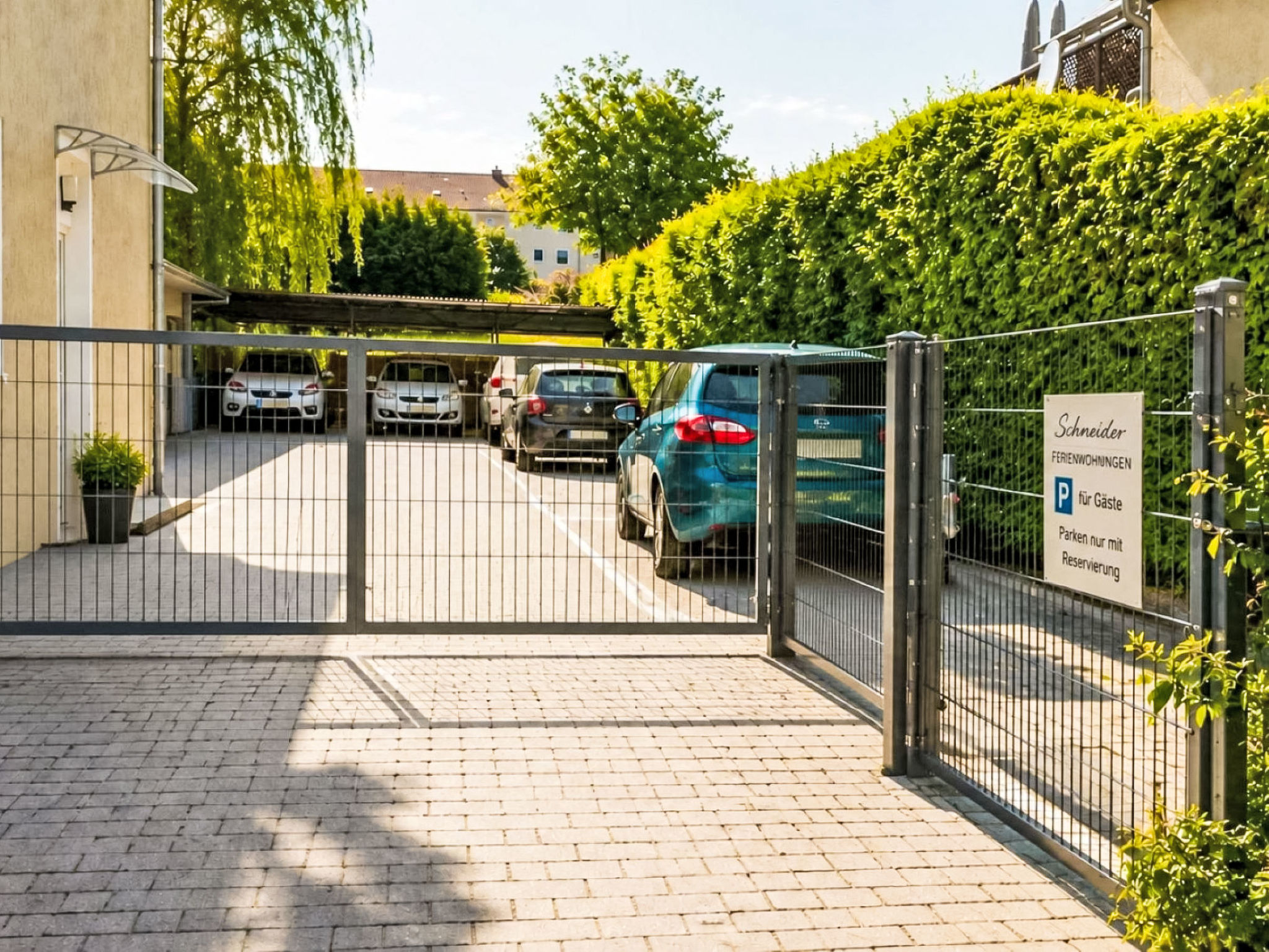 Fewo 2 Schneider – Südstadt · Dachterrasse WLAN — House (5 of 12)