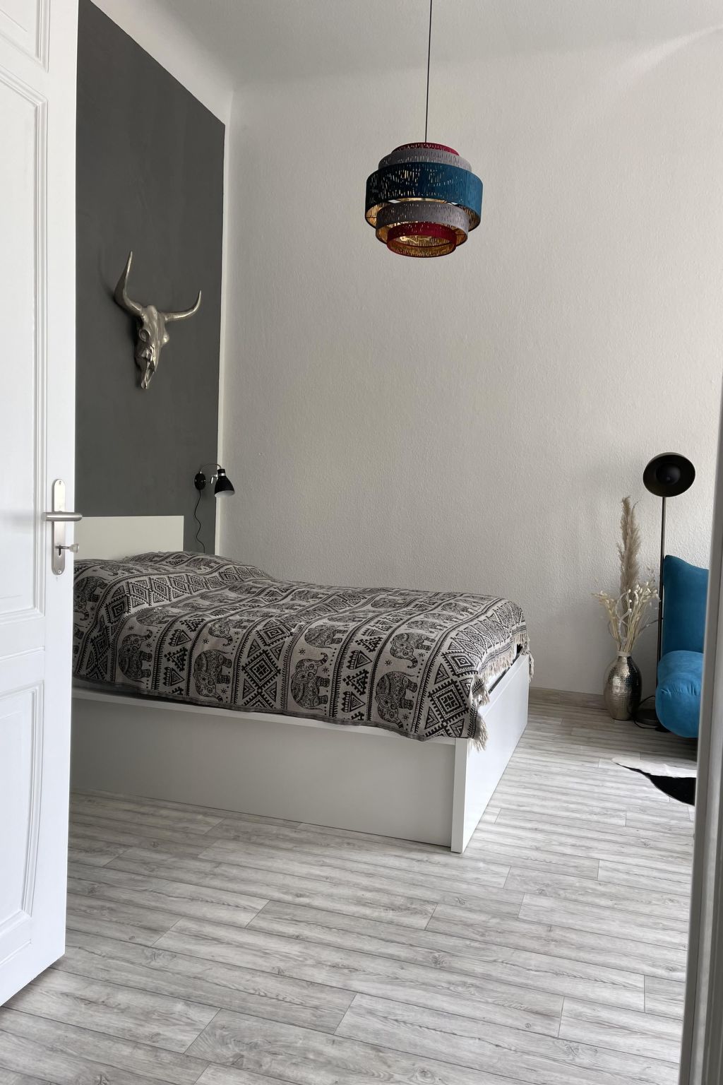 Design Apartment II, hell, 35 Quadratmeter, Zentral zu Grenze Altstadt Park, Gr