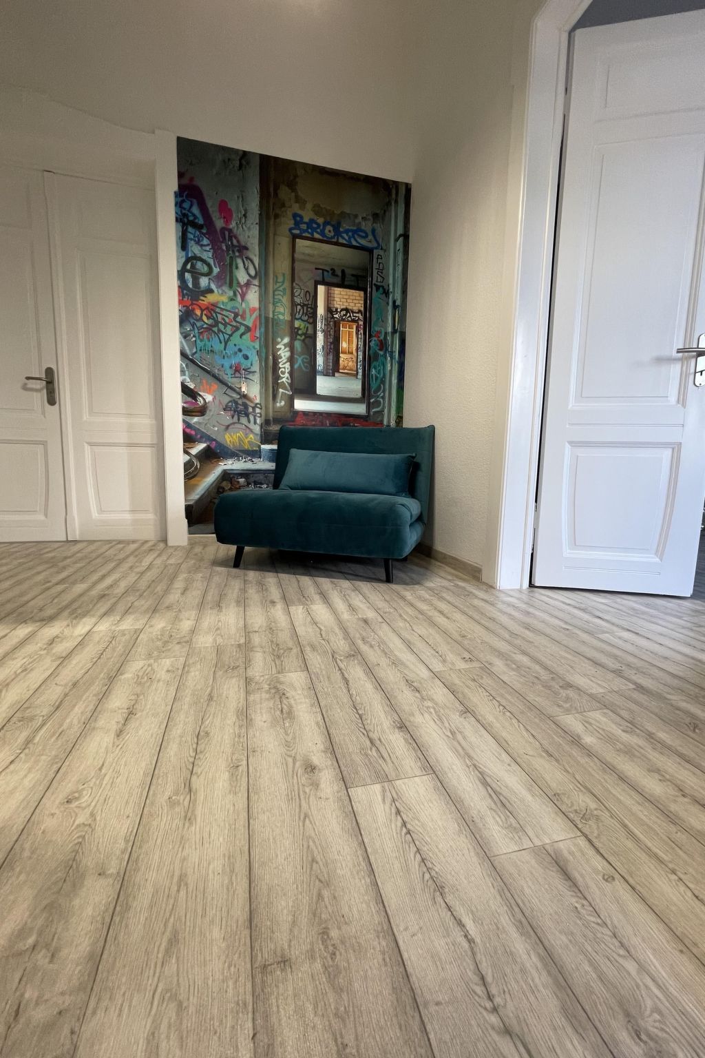 Design Apartment II, hell, 35 Quadratmeter, Zentral zu Grenze Altstadt Park, Gr-Image-tags.info