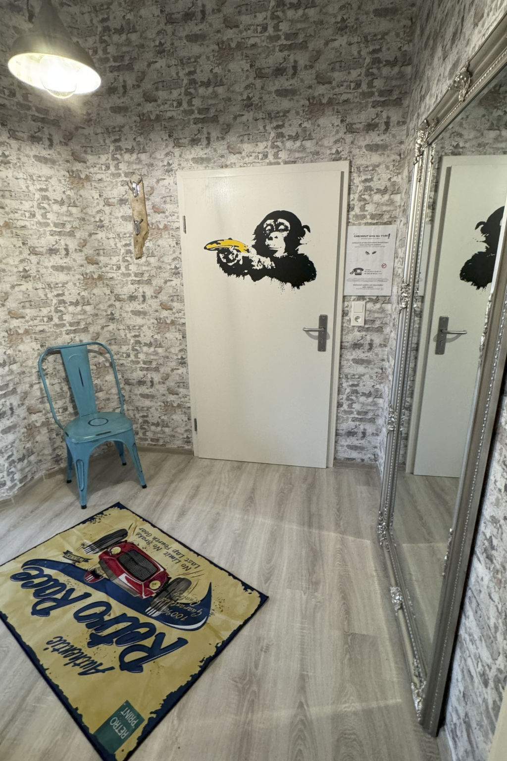 Design Apartment III, hell, 35 Quadratmeter, Zentral zu Grenze Altstadt Park, G-Image-tags.info