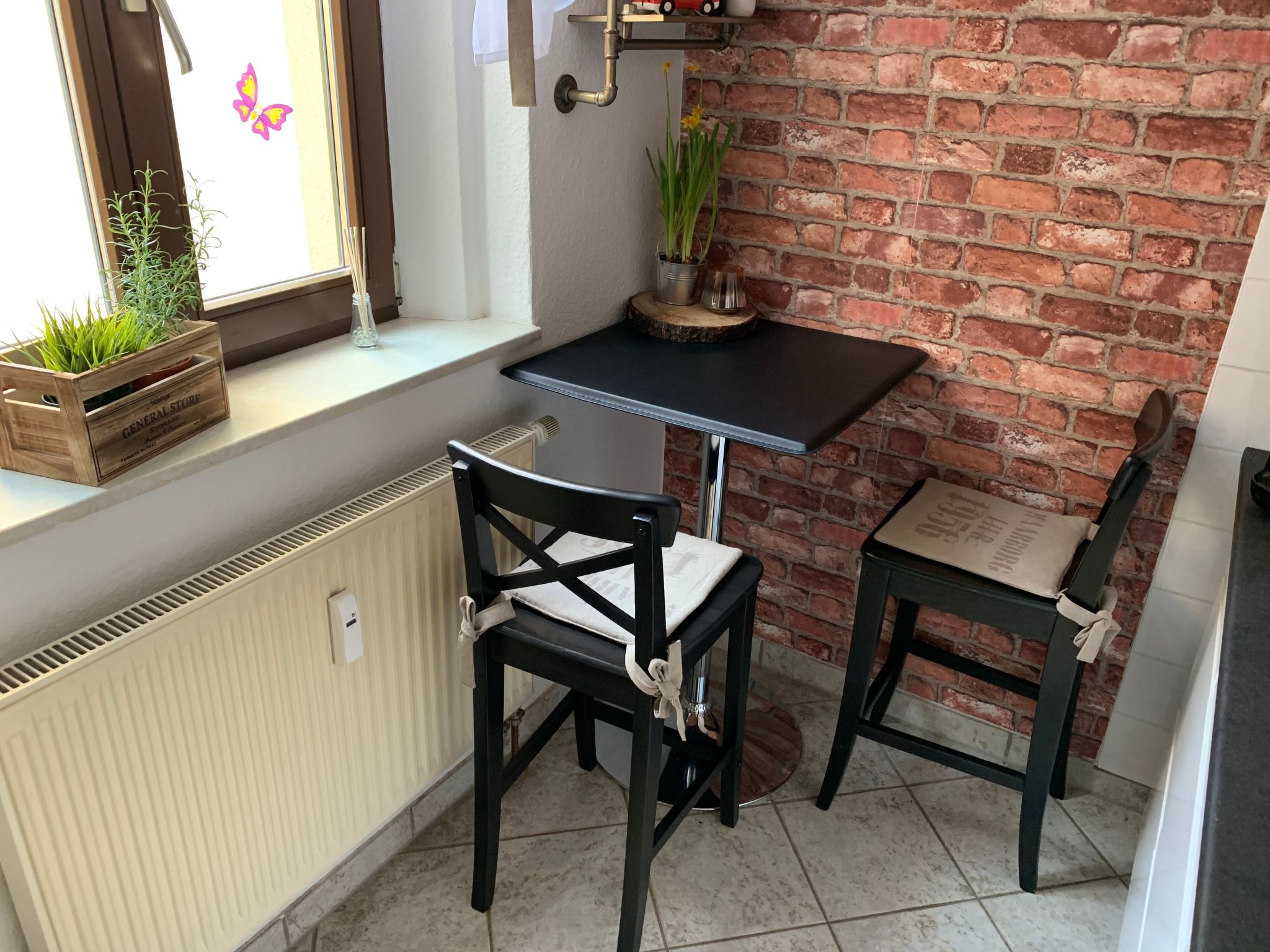 Design Apartment I, hell, 35 Quadratmeter, Zentral zu Grenze Altstadt Park, Gra-Image-tags.info