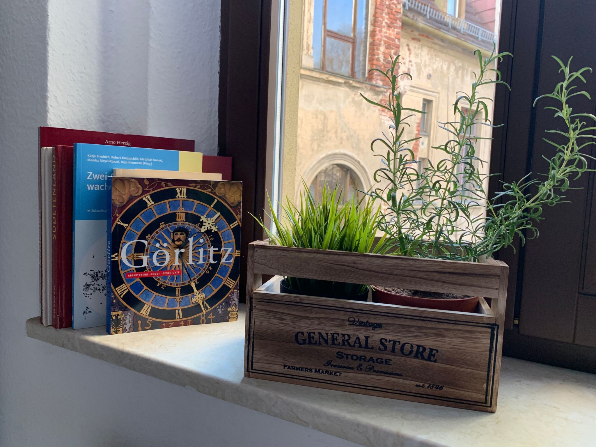 Design Apartment I, hell, 35 Quadratmeter, Zentral zu Grenze Altstadt Park, Gra-Image-tags.info