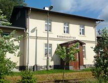 mit privatem Parkplatz