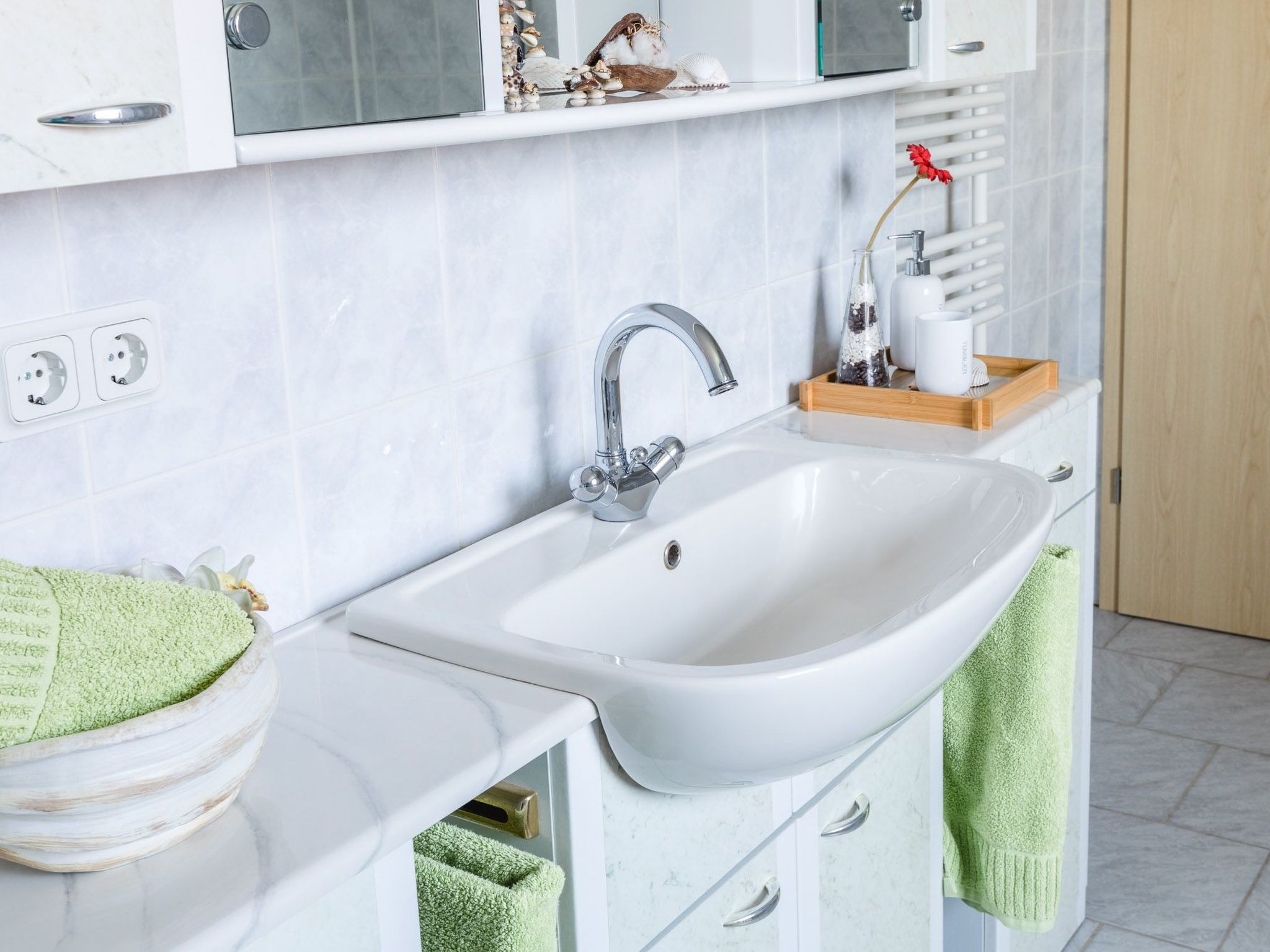 Mit Parkplatz und Fahrradunterstellmöglichkeit mit Balkon nah am Wald-Image-tags.info