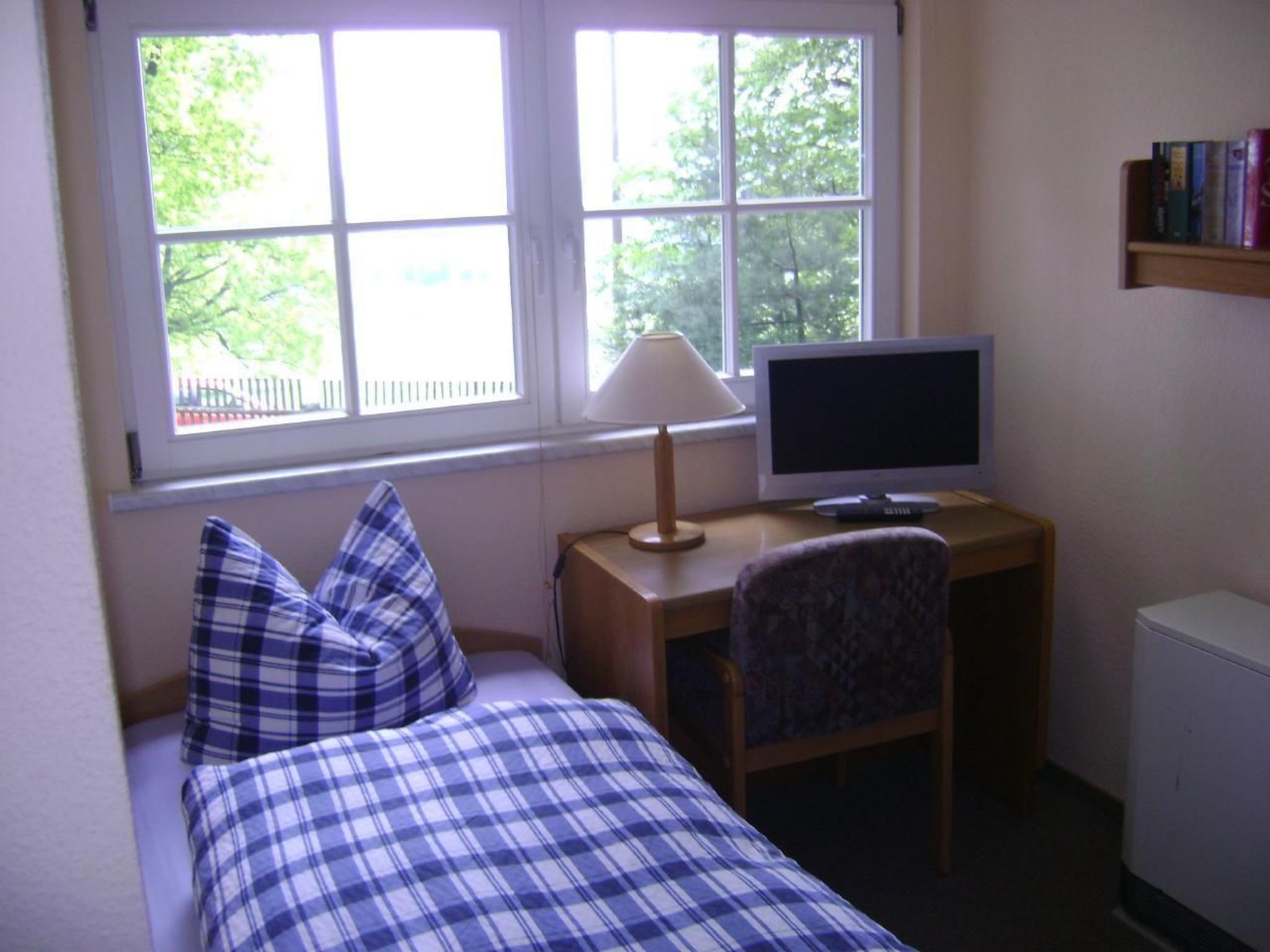 Mit Blick auf die Berge-Dedans