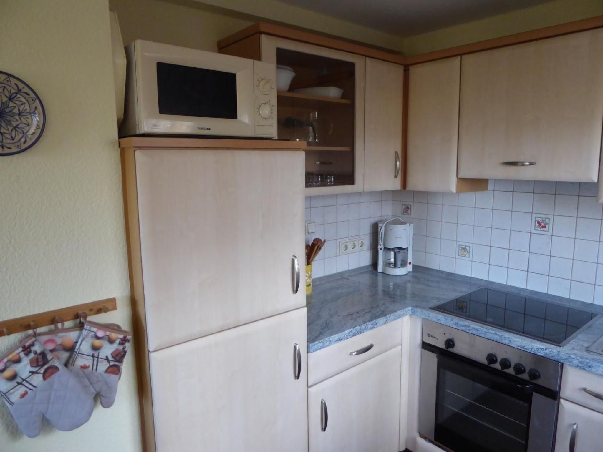 Mit Blick auf die Berge-Dedans