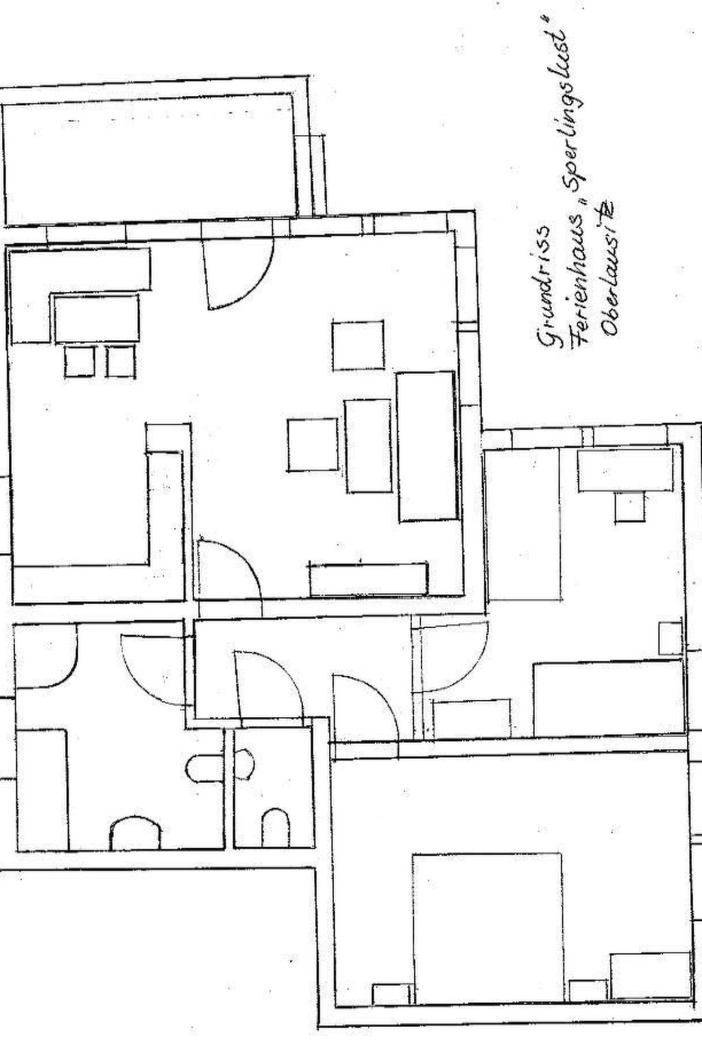 Mit Blick auf die Berge-Dedans