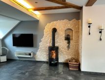Luxe 4-persoons appartement met whirlpool & tuin in Bad Elster - thumbnail 2