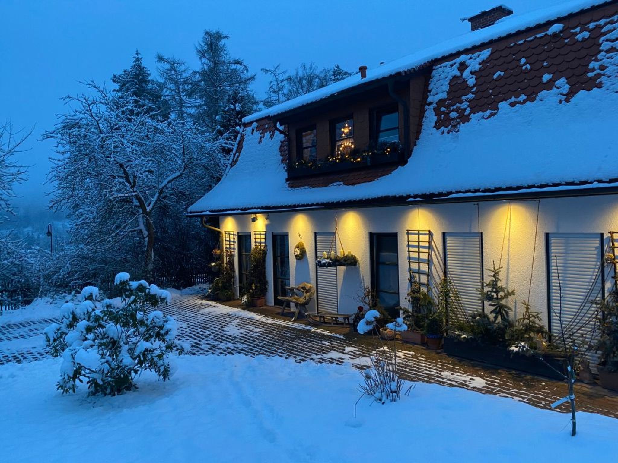 Geräumige Wohnung in Bad Elster mit Terrasse, Garten und Grill-Outside