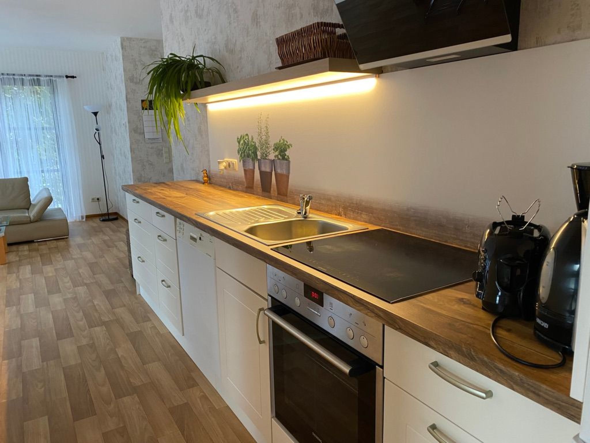 Geräumige Wohnung in Bad Elster mit Terrasse, Garten und Grill-Inside