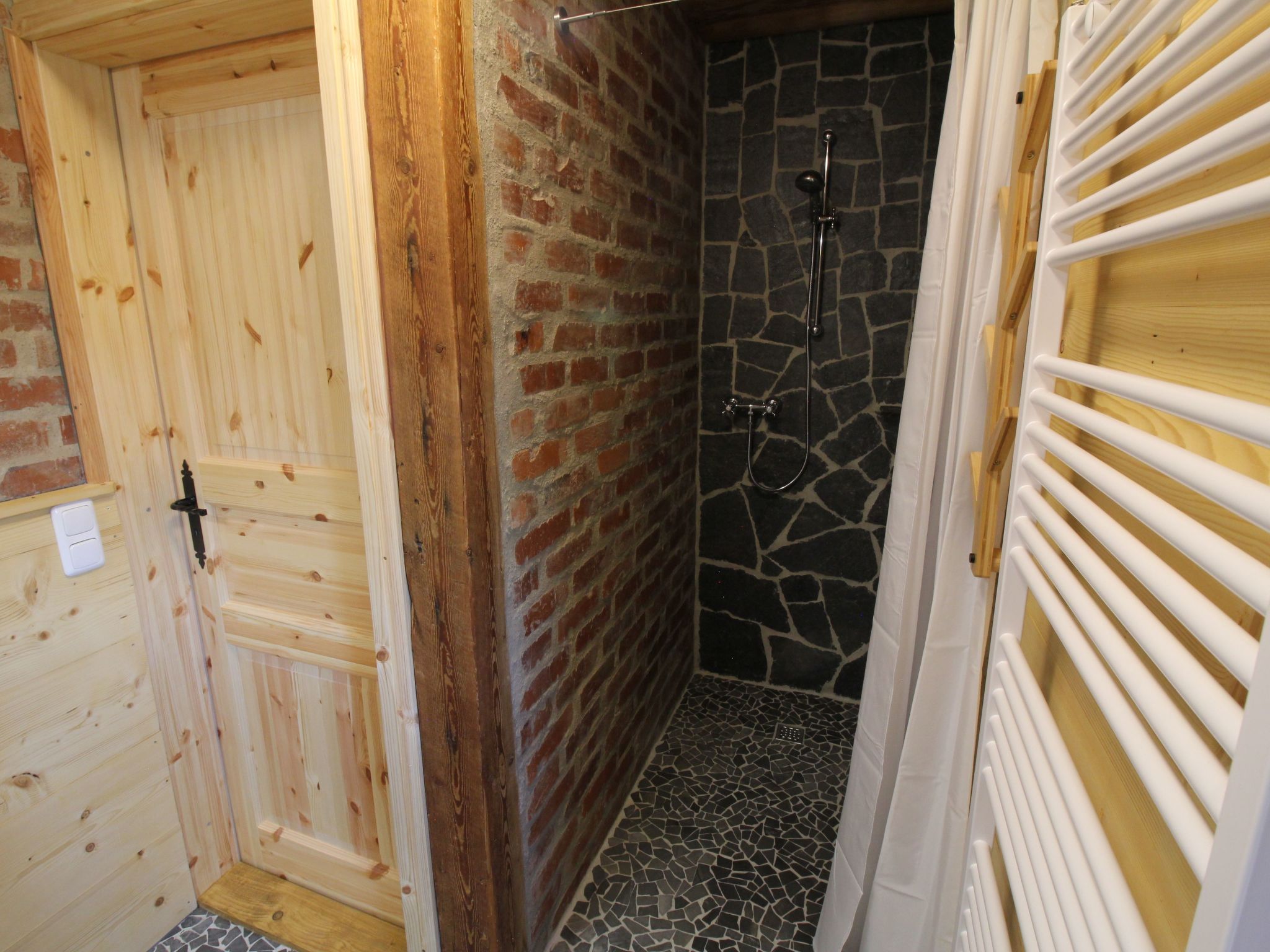 Authentiek vrijstaand vakwerkhuis met tuin, vlakbij skilift Klingenthal - foto 38