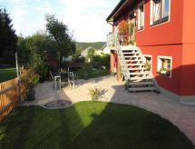 Vrijstaande vakantiewoning met grote tuin in het Ertsgebergte - thumbnail 4