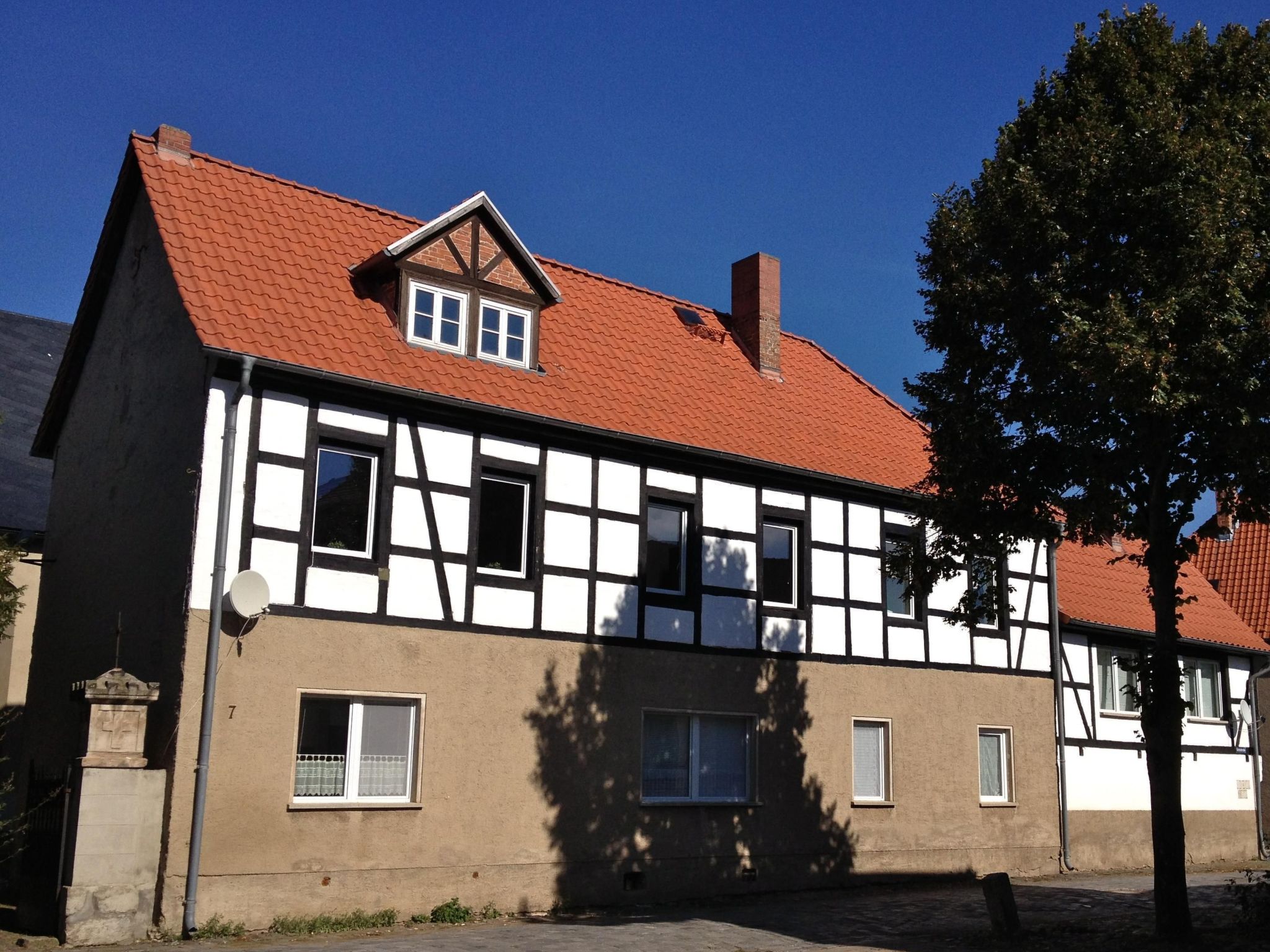 In Radisleben mit Garten und Terrasse-Binnen