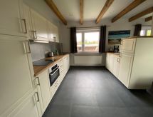 Ruim vakantiehuis in Pouch met tuin, BBQ en nabij meer op 7 km - thumbnail 6