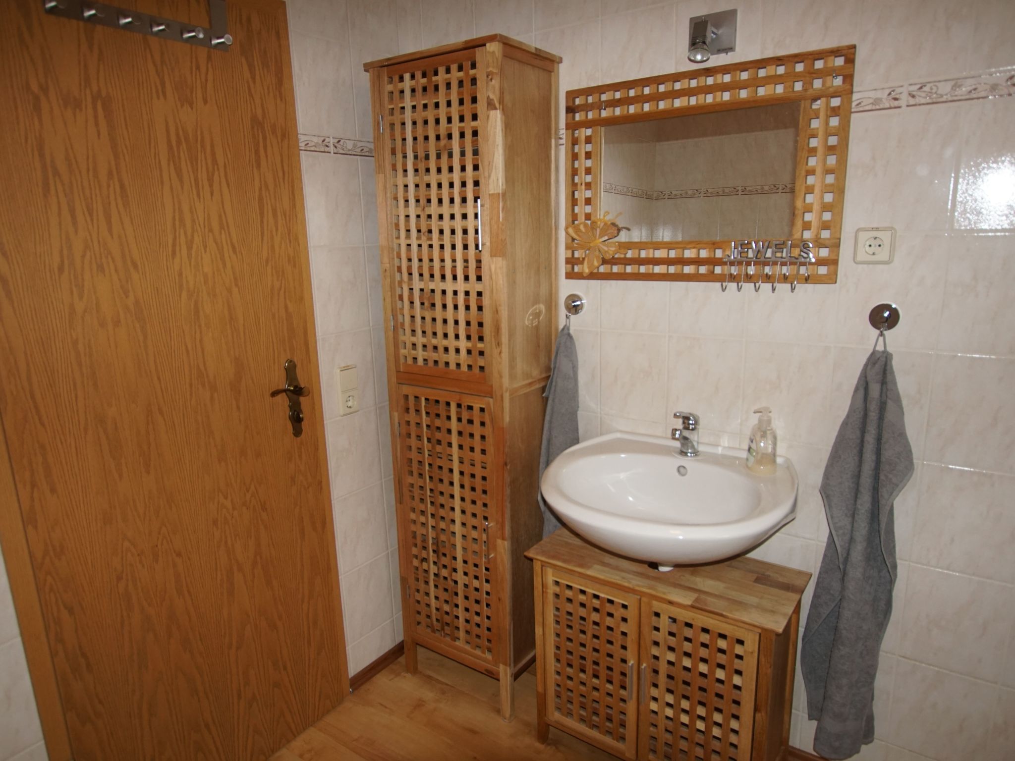 Das MEGAWATThaus-Image-tags.info