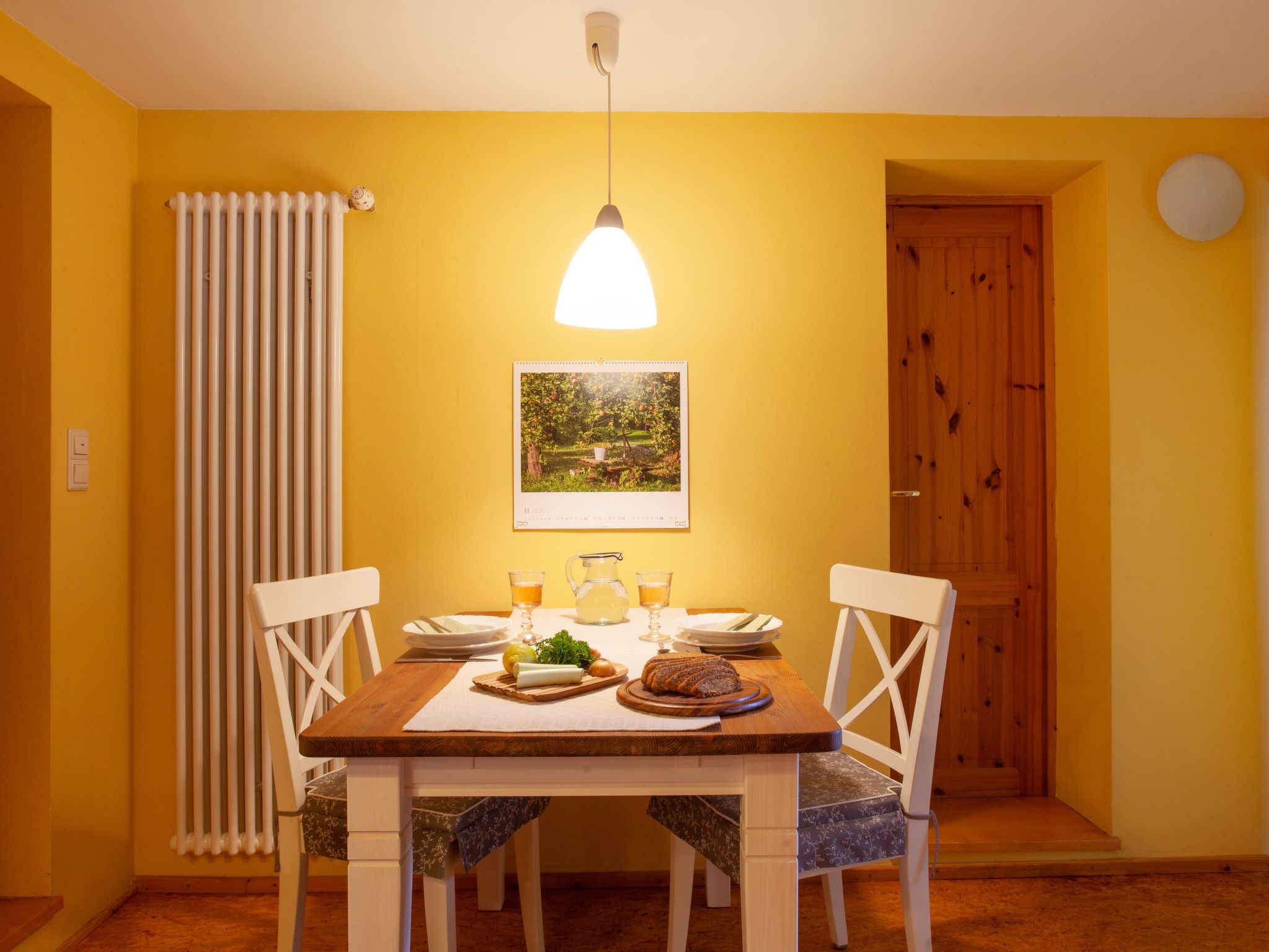 Landlust, Stadtnah -  Fewo im ehemaligem Bauernhaus mit Sauna, Kaminofen und gr-Drinnen