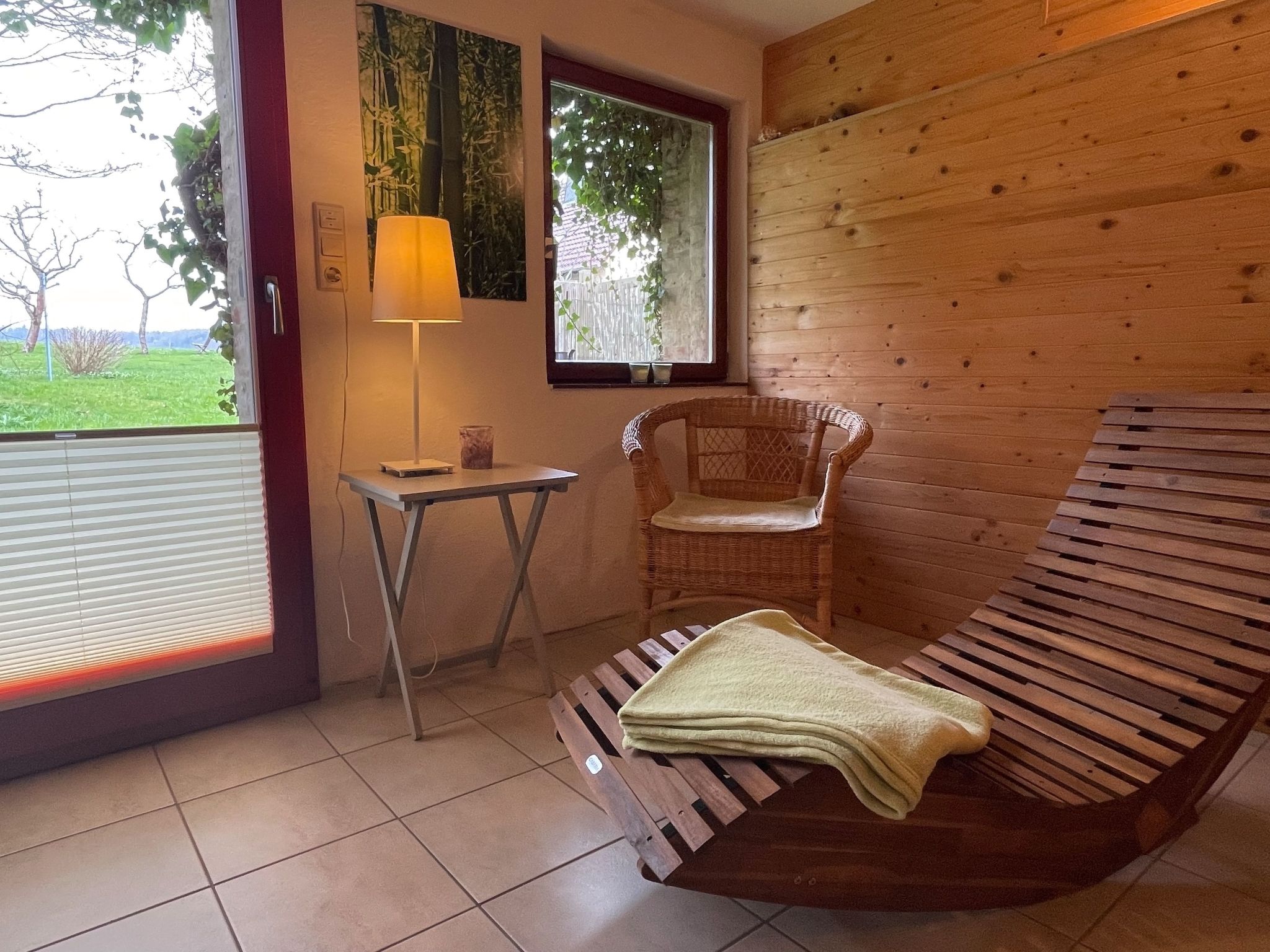 Landlust, Stadtnah -  Fewo im ehemaligem Bauernhaus mit Sauna, Kaminofen und gr-Drinnen