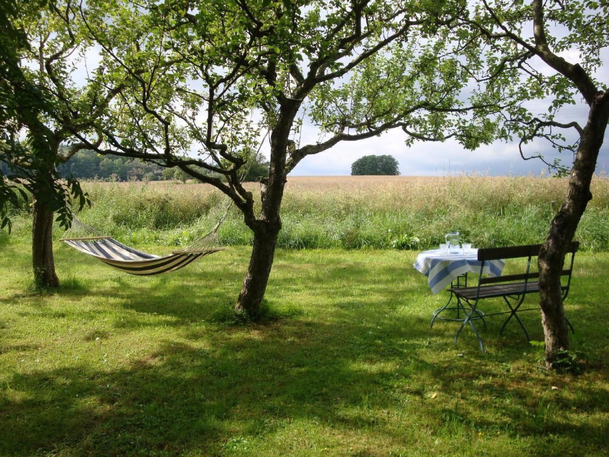 Landlust, Stadtnah -  Fewo im ehemaligem Bauernhaus mit Sauna, Kaminofen und gr-Drinnen