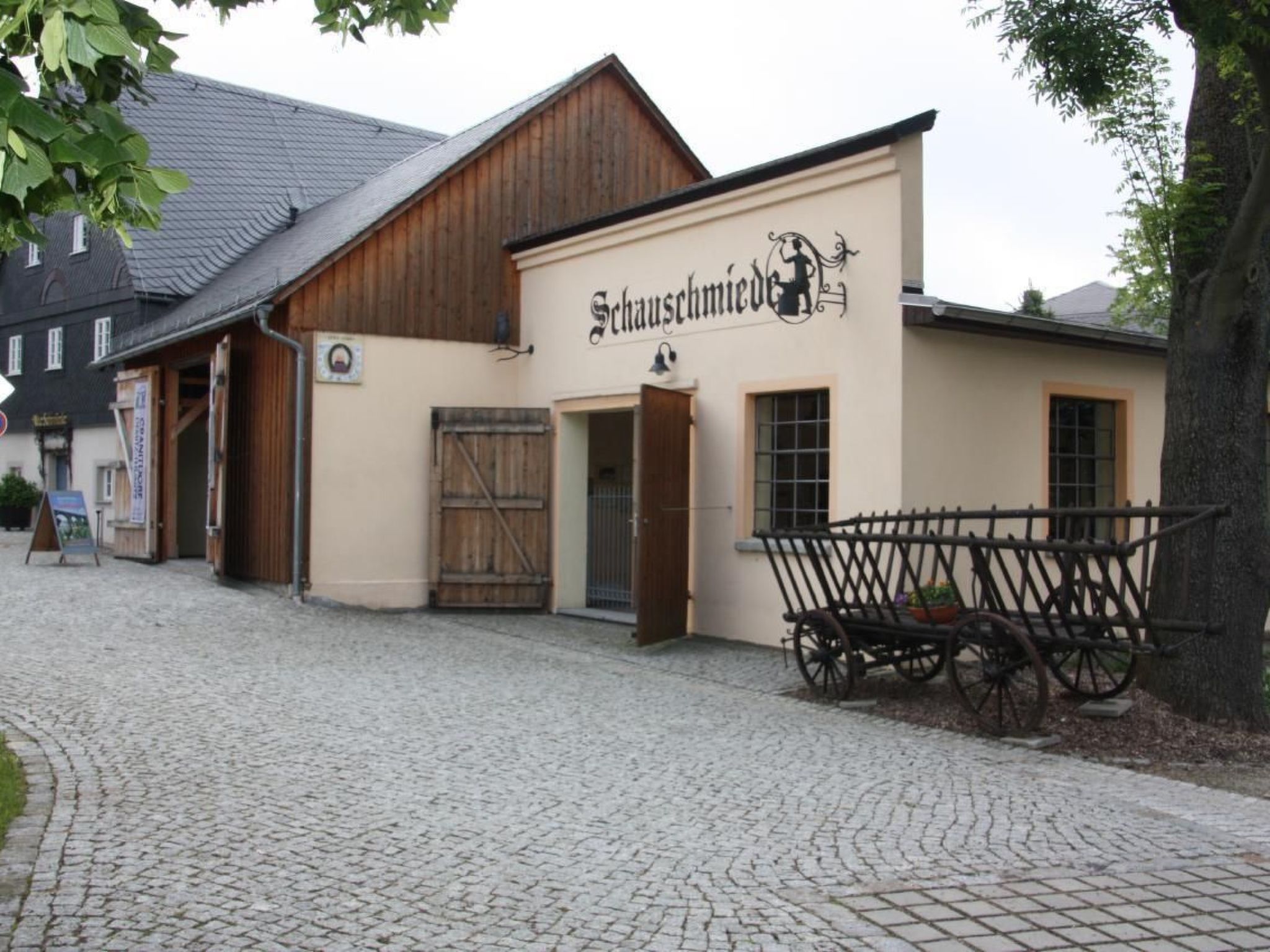 Landlust, Stadtnah -  Fewo im ehemaligem Bauernhaus mit Sauna, Kaminofen und gr-Drinnen