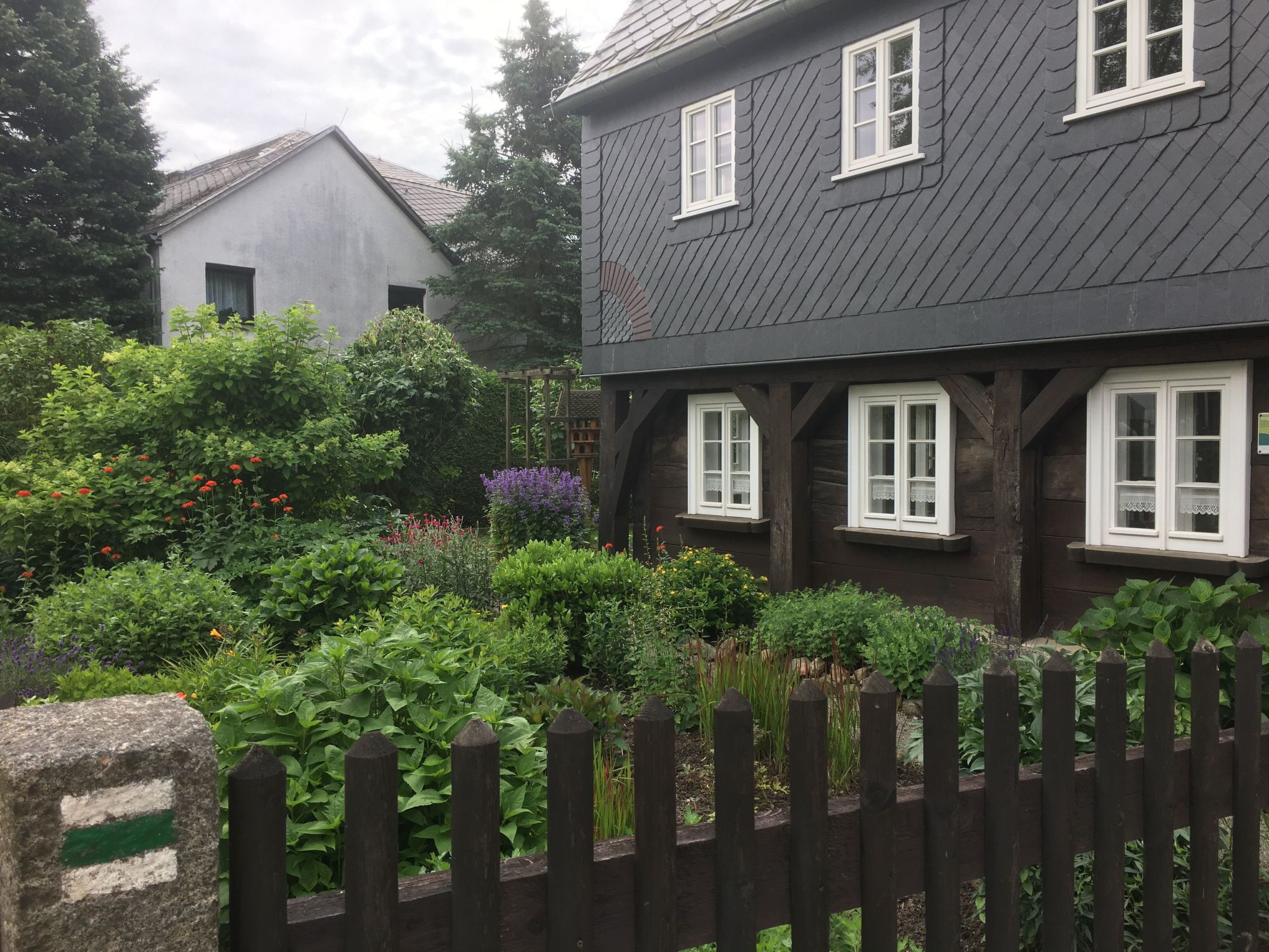 Landlust, Stadtnah -  Fewo im ehemaligem Bauernhaus mit Sauna, Kaminofen und gr-Drinnen