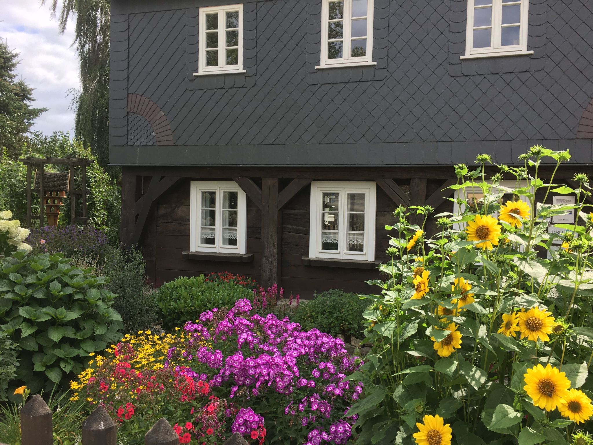 Landlust, Stadtnah -  Fewo im ehemaligem Bauernhaus mit Sauna, Kaminofen und gr-Drinnen