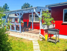 Rustiek meerhuis Antonia bij de Oostzee met tuin en overdekt terras - thumbnail 1