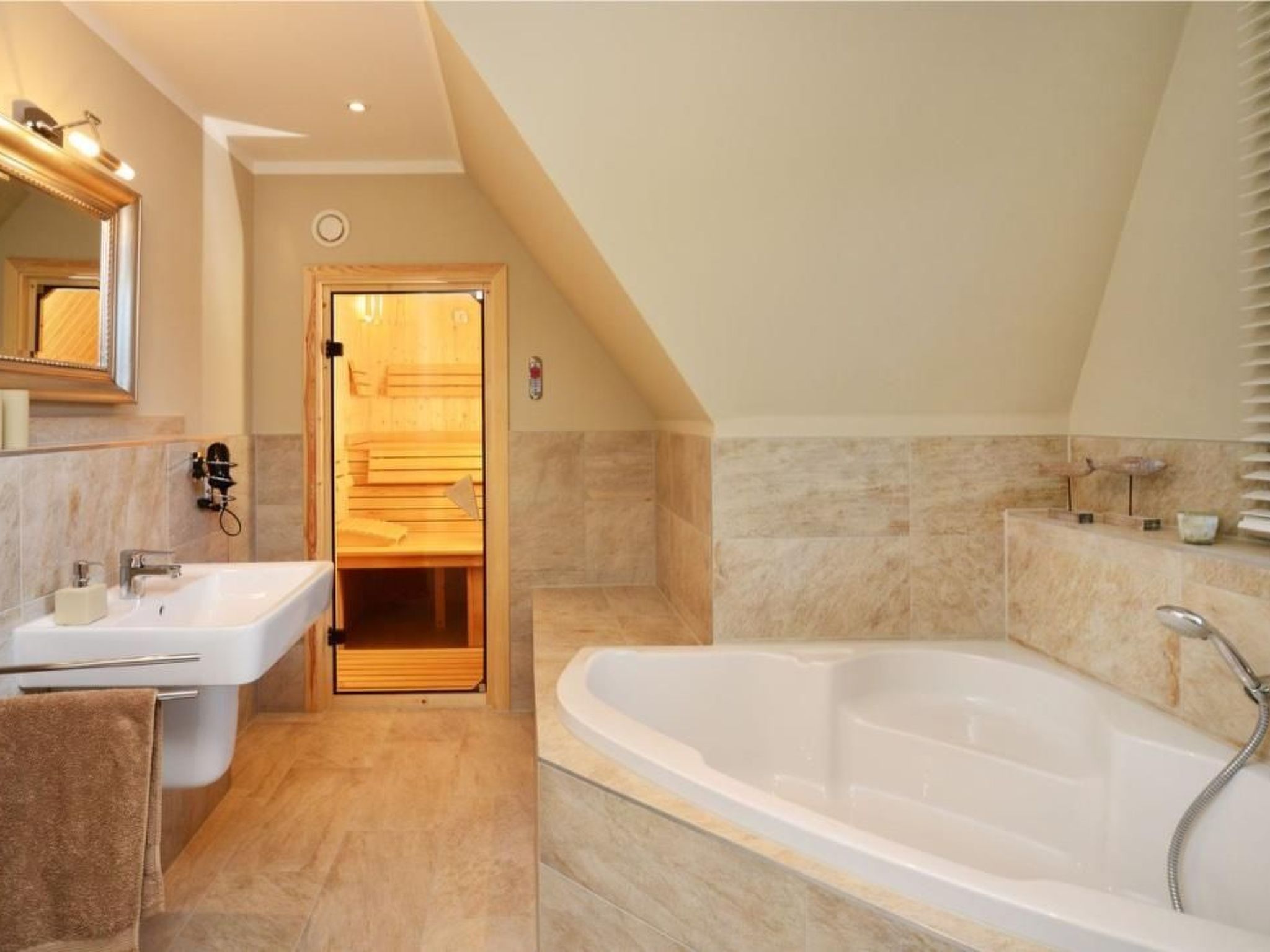 Seeschwalbe Helga-Image-tags.info