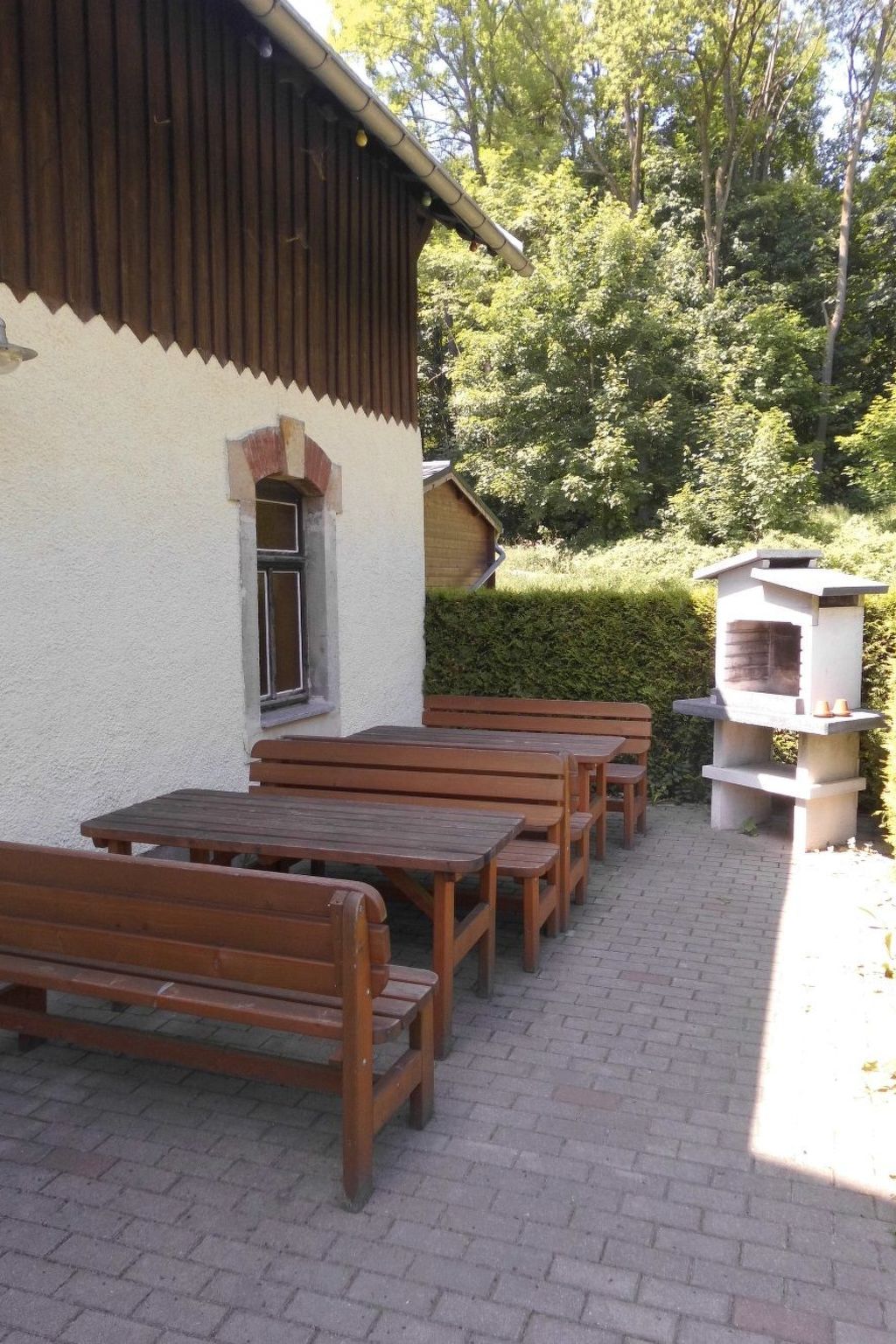 Mit Terrasse-Drinnen