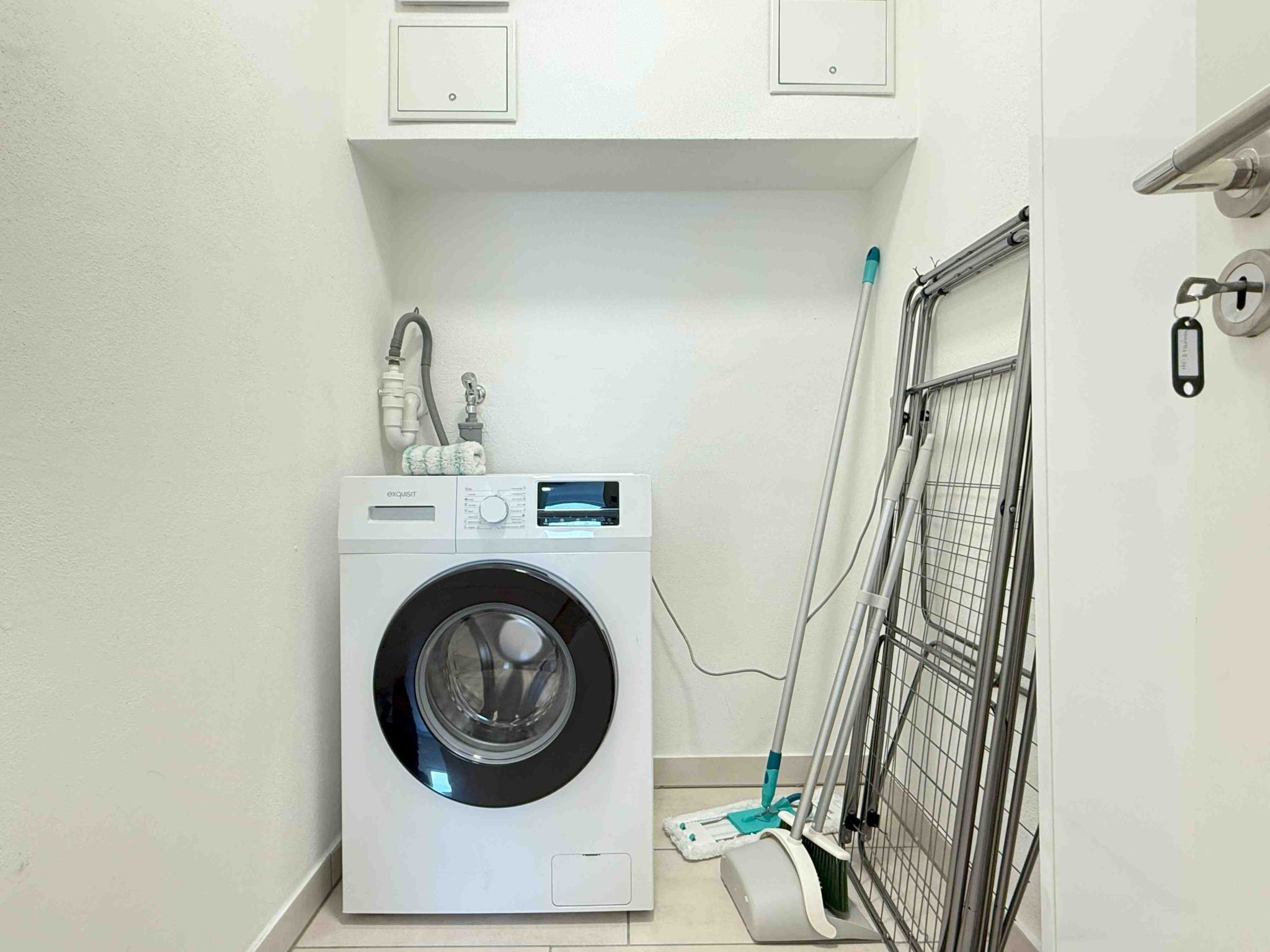 MAX114-Image-tags.info