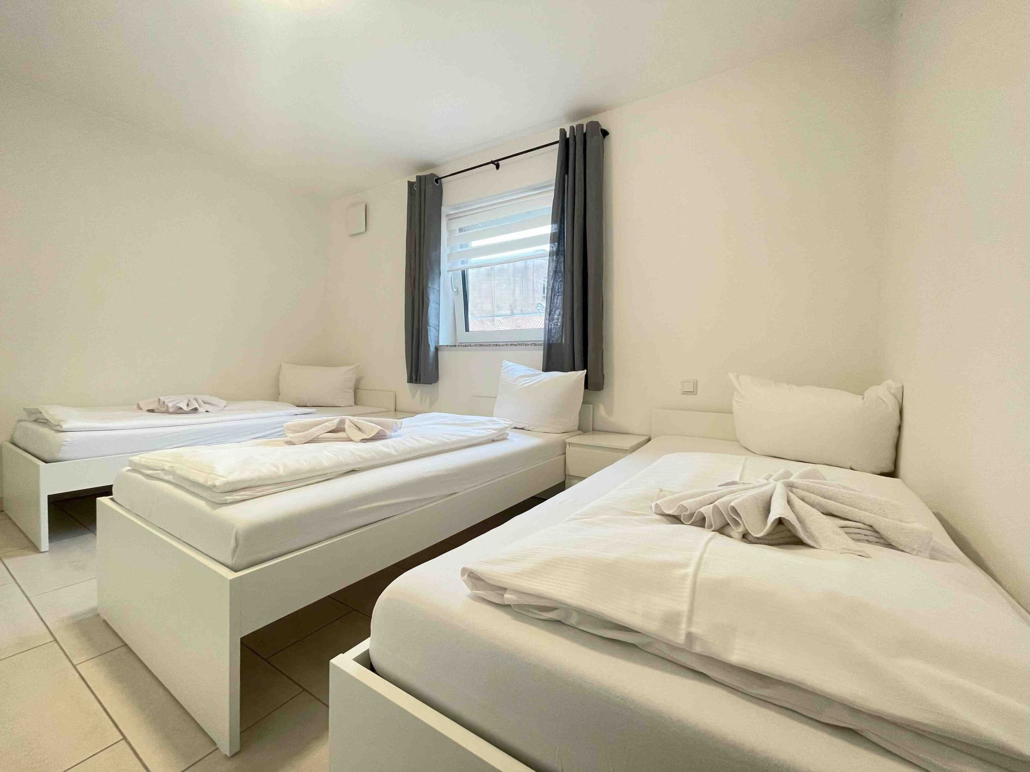 MAX115-Image-tags.info